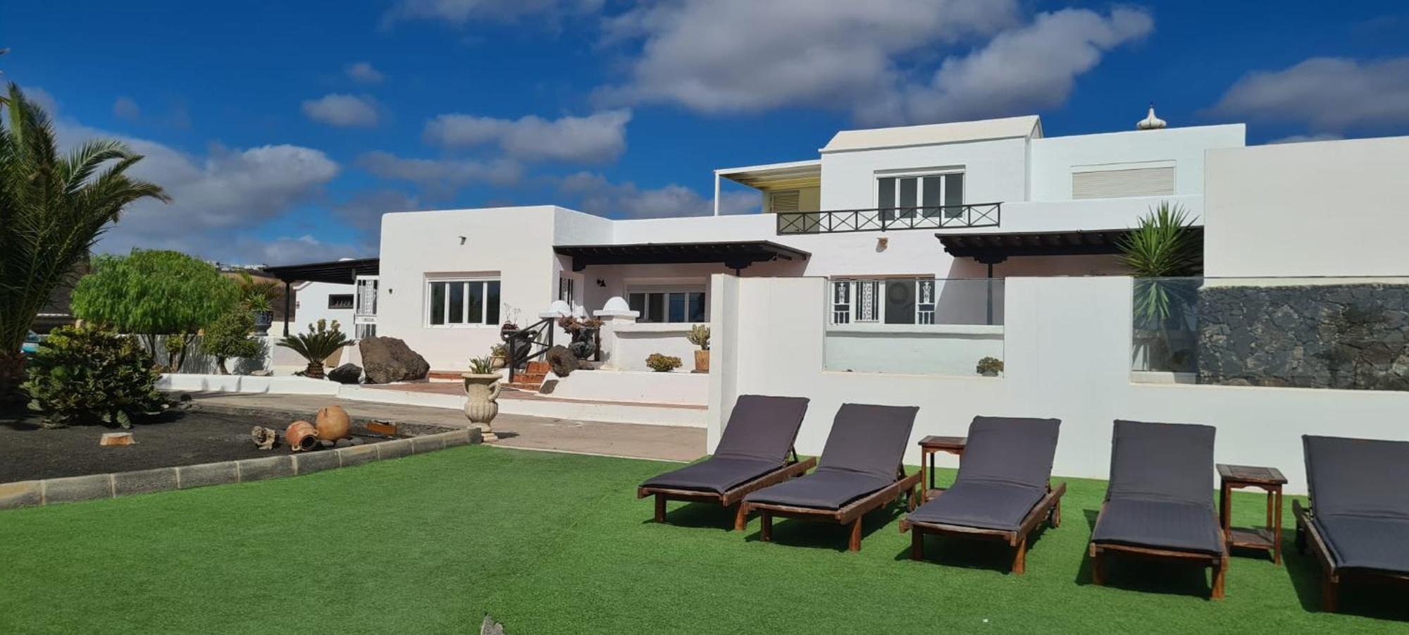 Villa Renovated Mahalo With Swimming Pool & Tennis Court