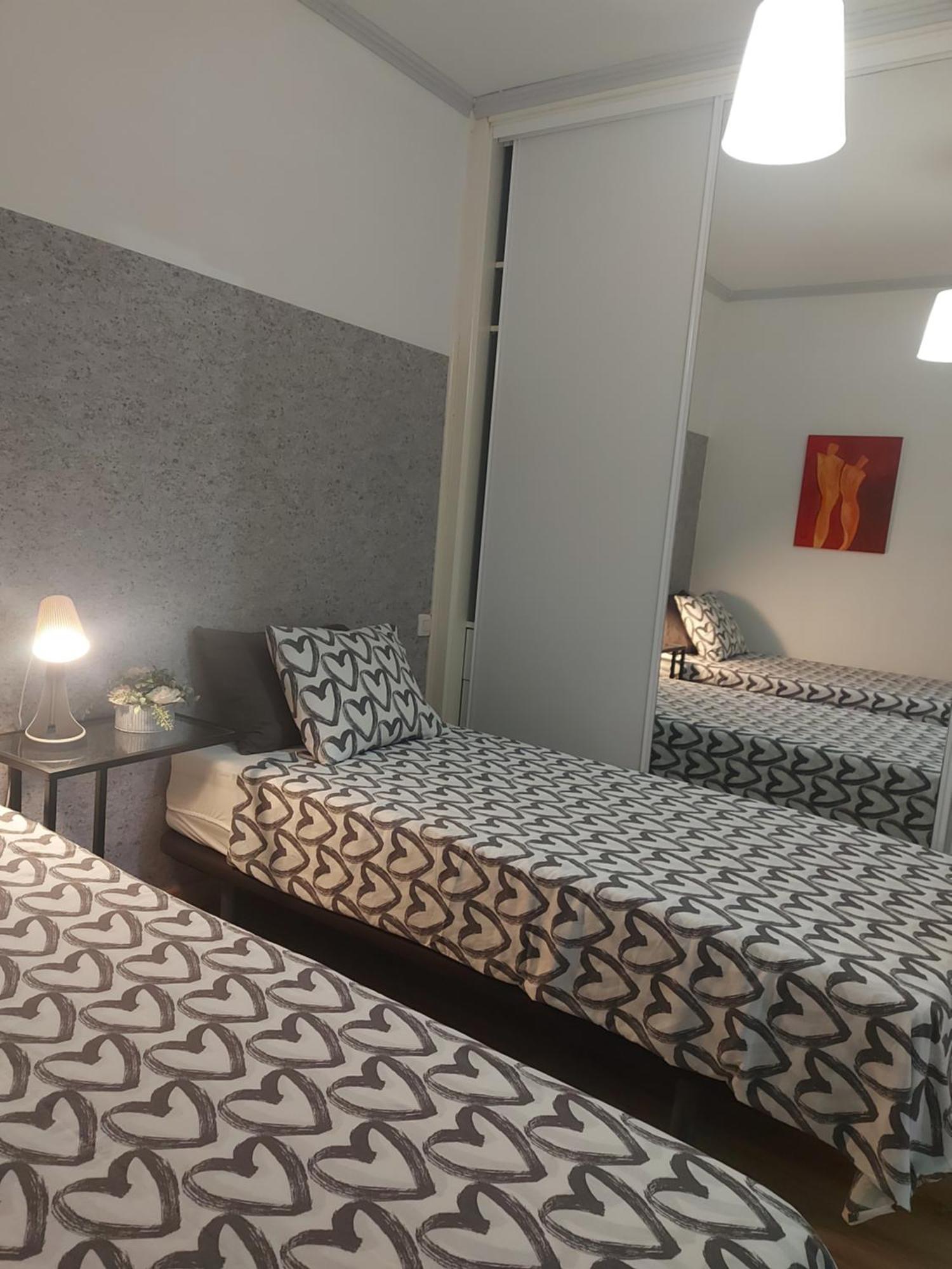 Flat In - Perfect Location