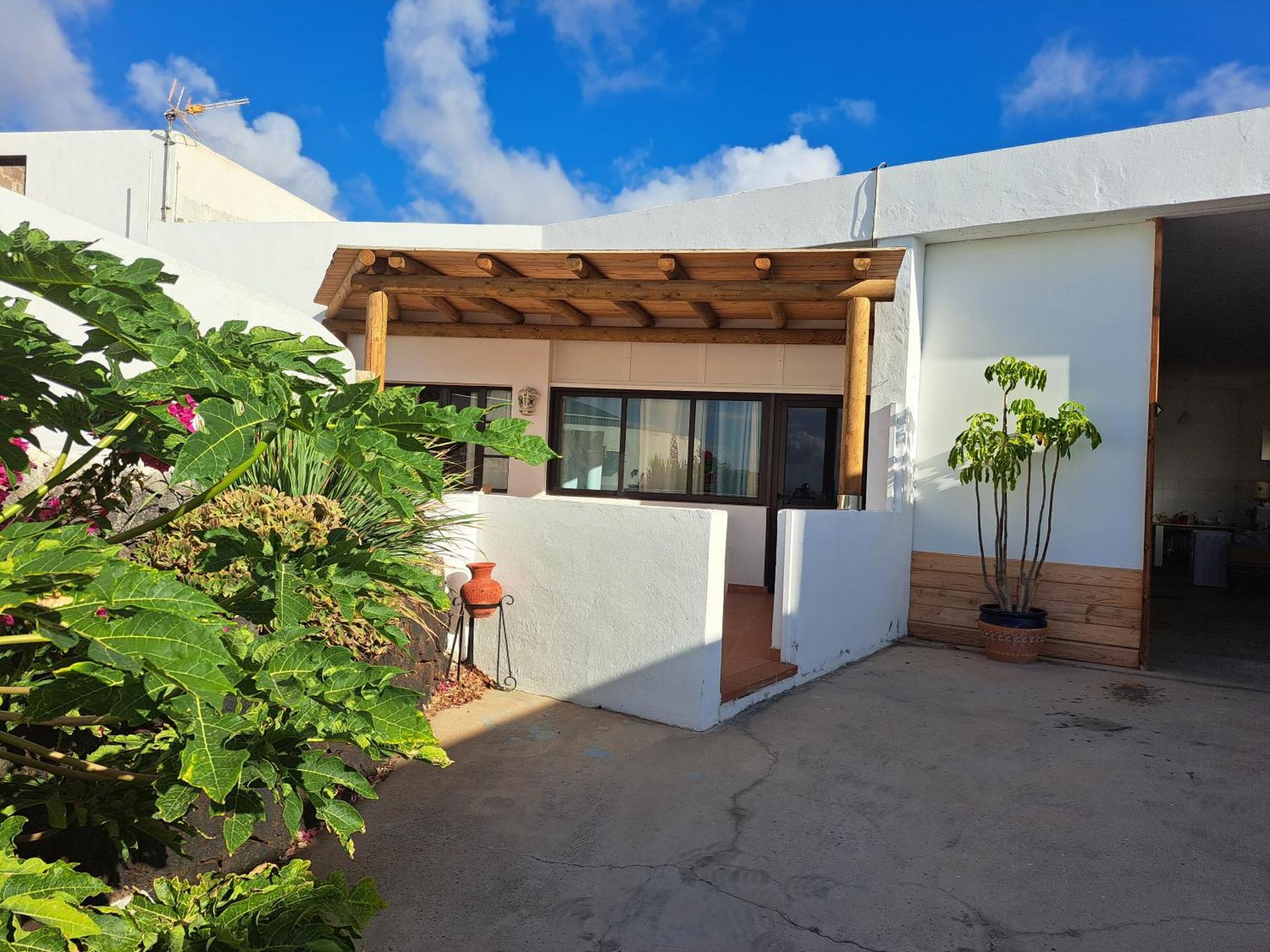 Apartment Valentina Tias