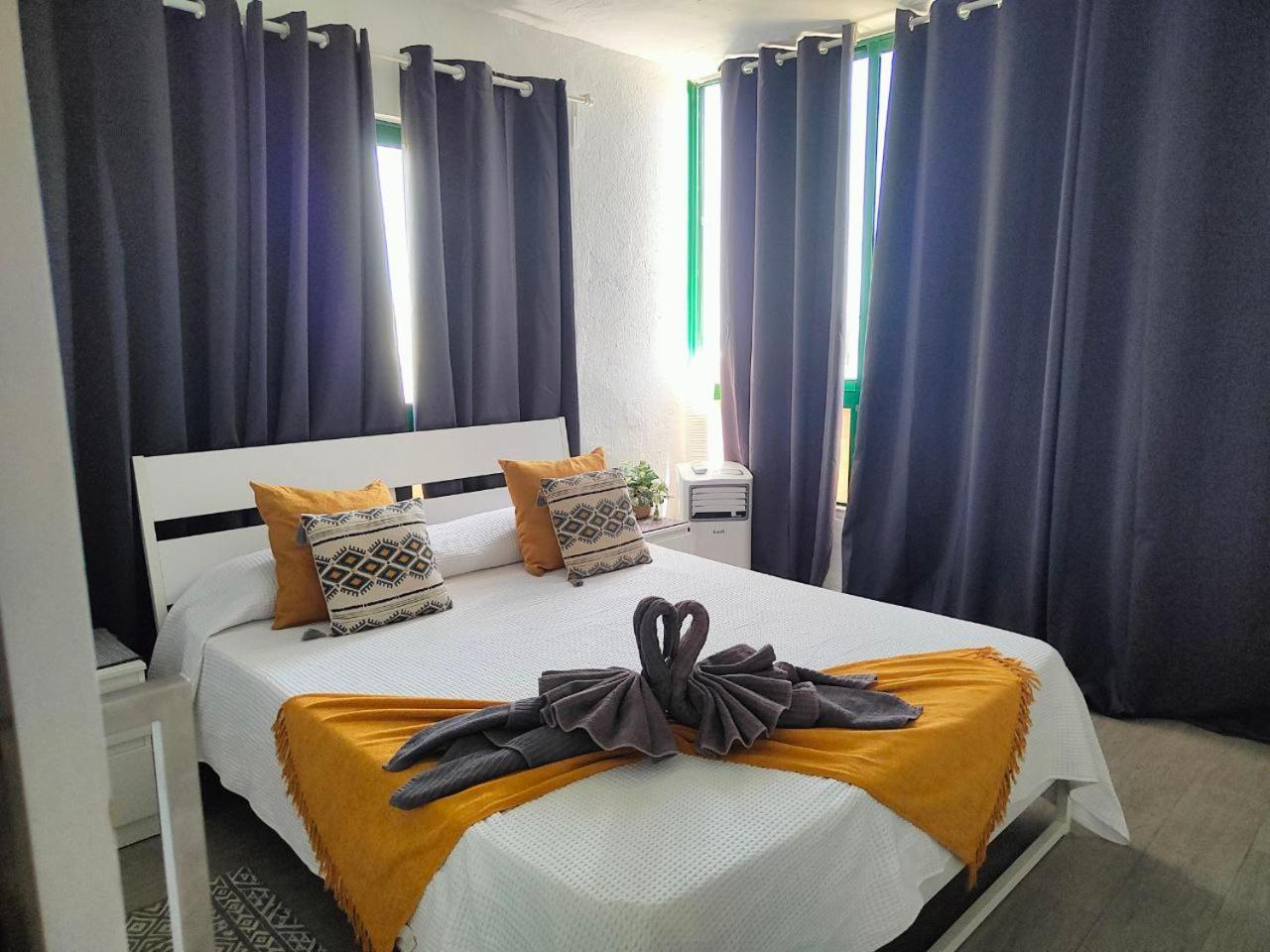 Apartamento Ailana Frente Al Mar Y Con Piscina