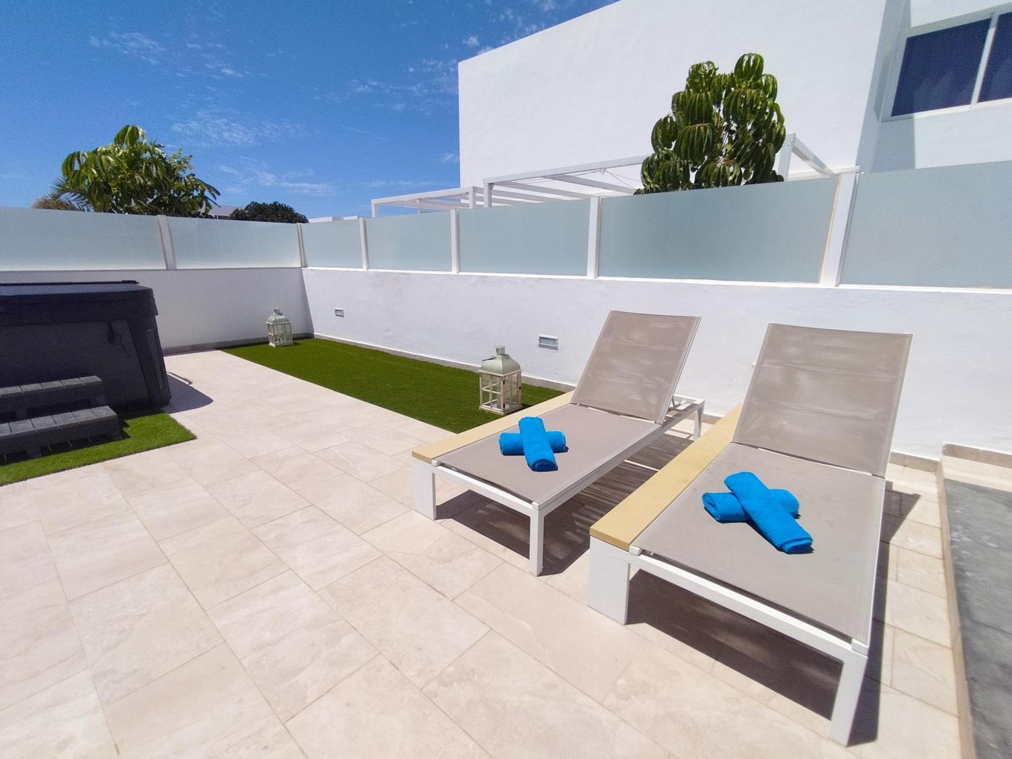 Luxury Rubicon Jacuzzi Y Piscina * Playa Blanca (Lanzarote)