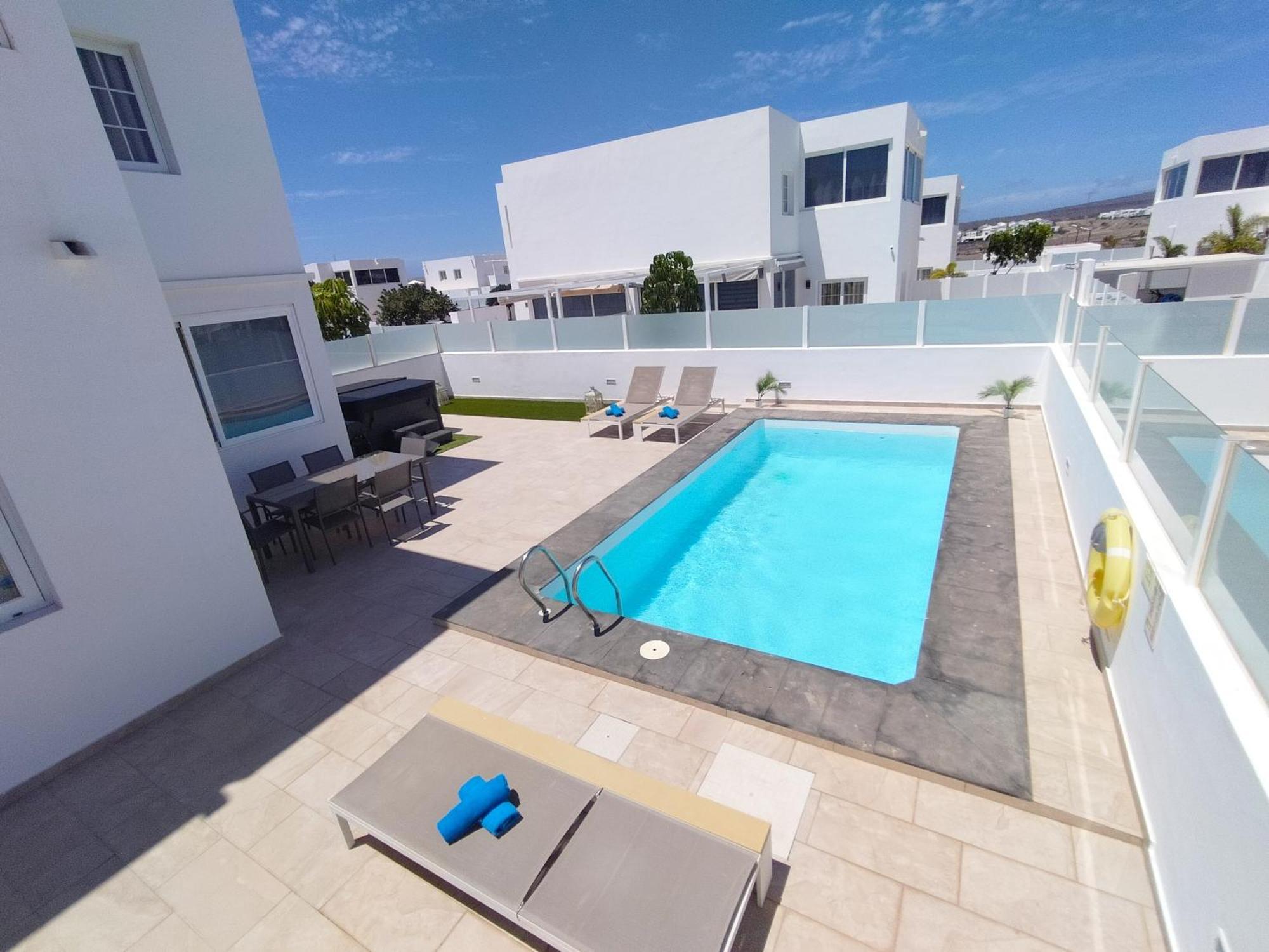 Luxury Rubicon Jacuzzi Y Piscina Villa Playa Blanca (Lanzarote)