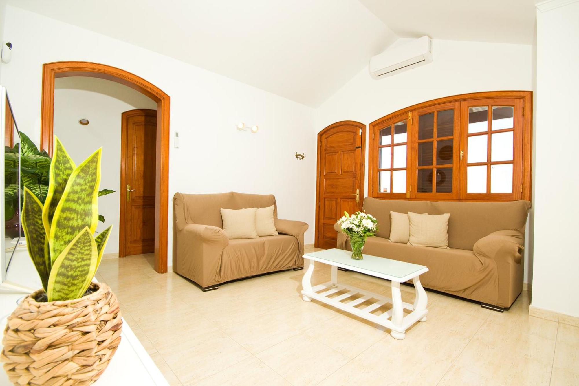 Villa El Golfo - By Az Puerto del Carmen (Lanzarote)