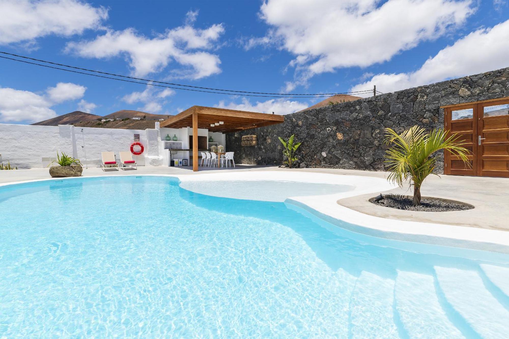 Eco Living Olivos76 *