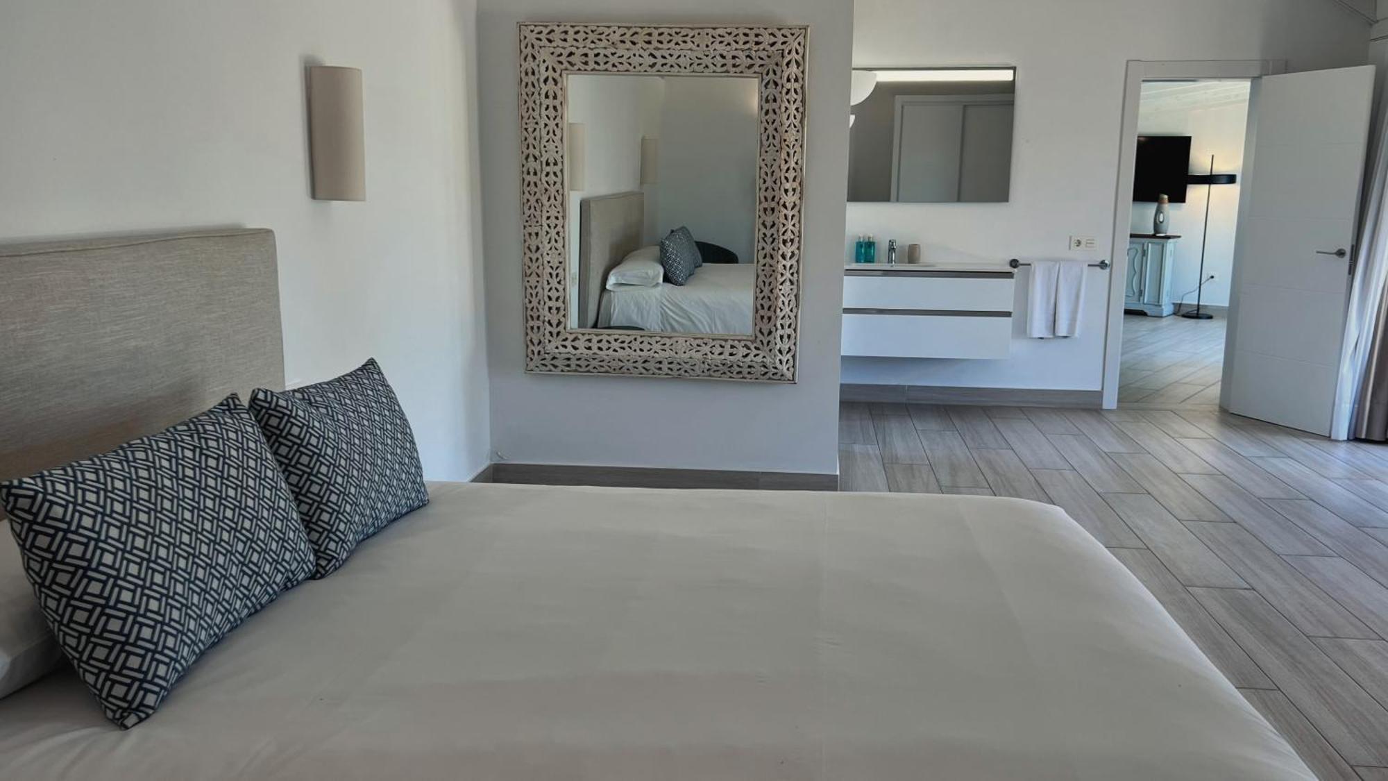 Alondra Resort