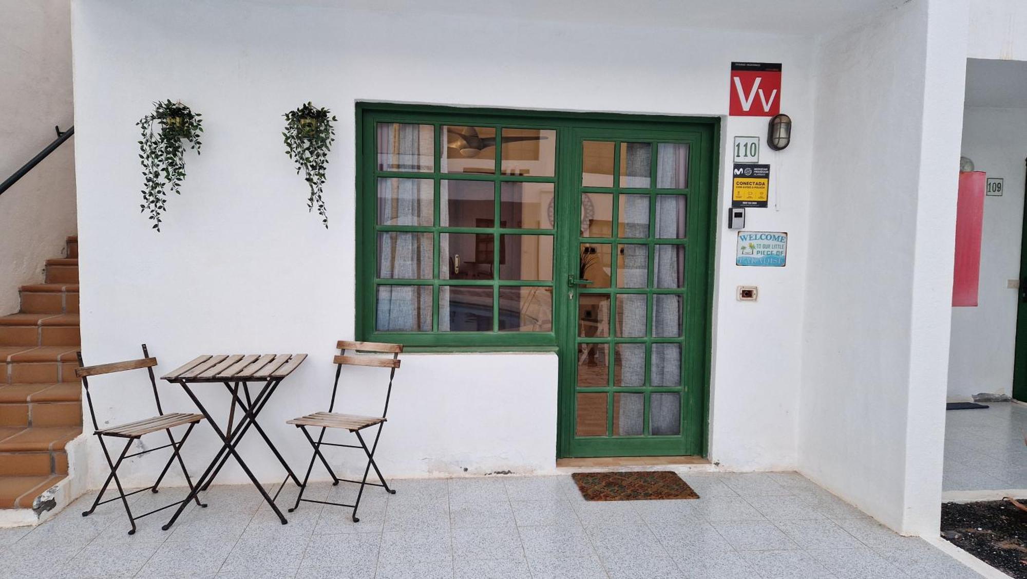 Lukite House Apartment