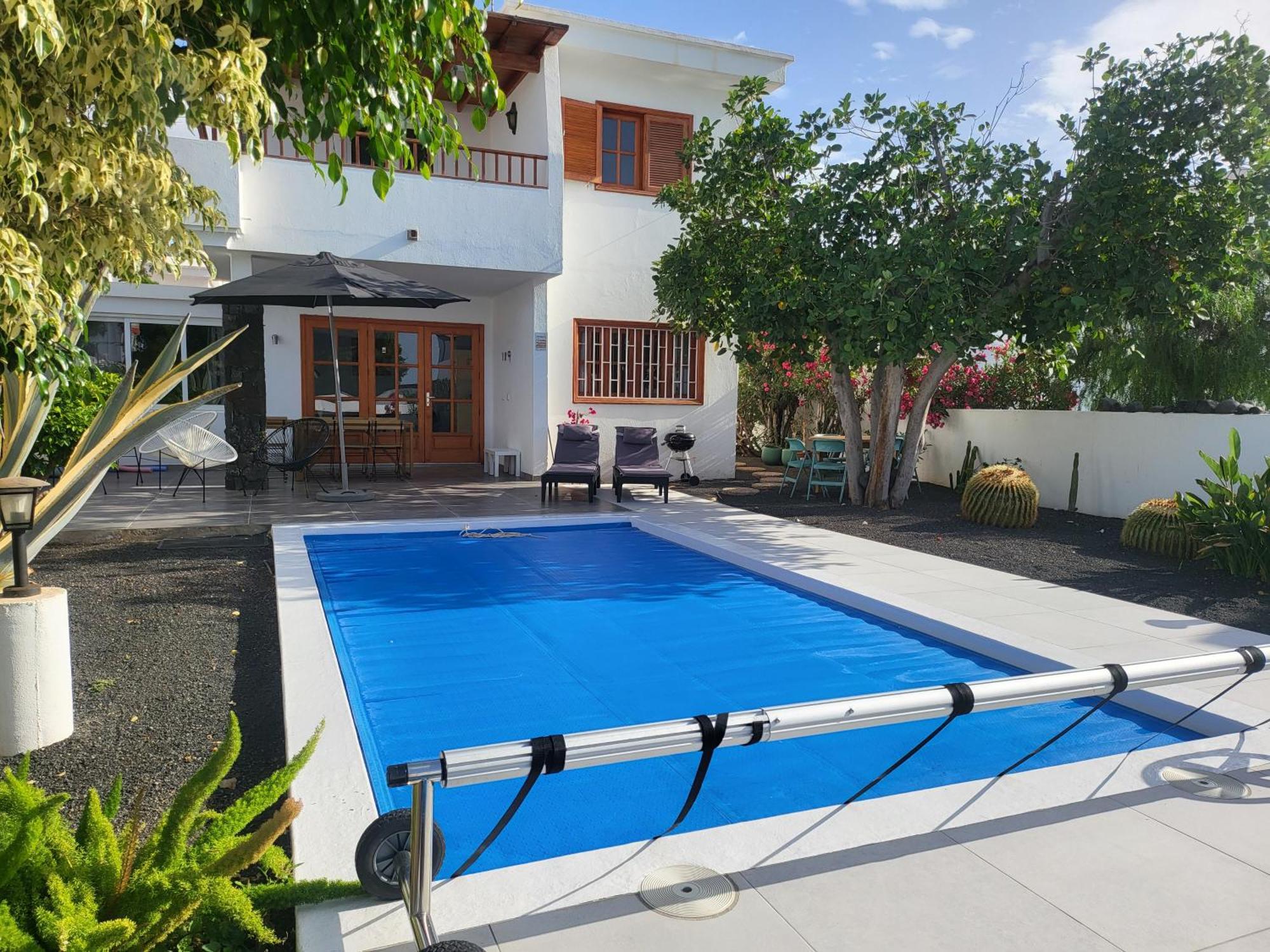 Villa Anna With Heated Pool