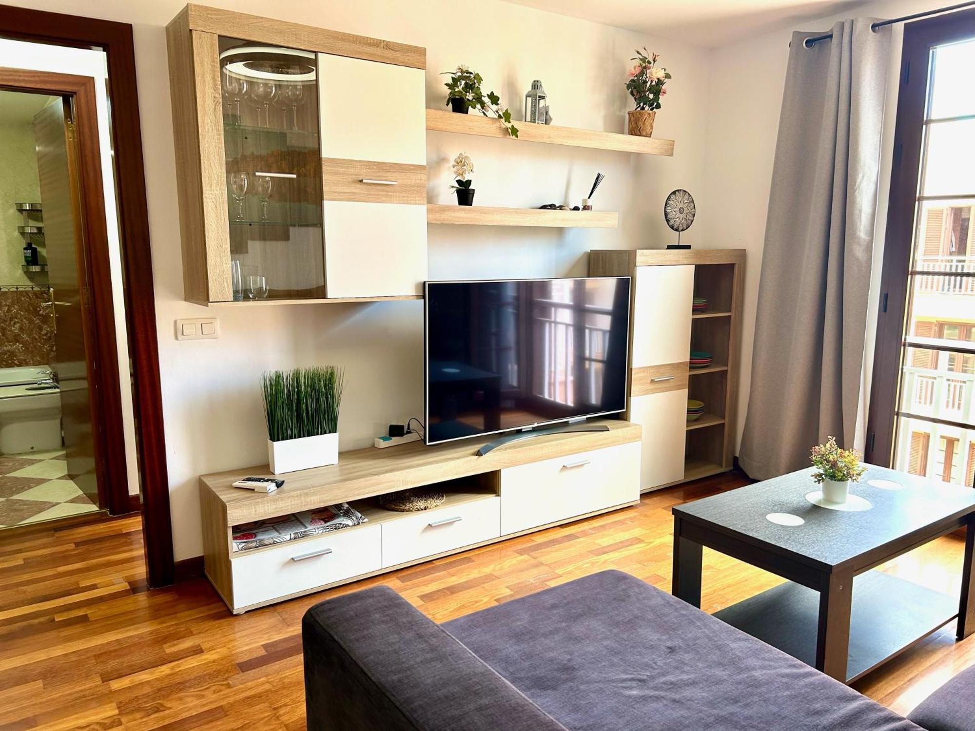 Lancelot Apartment *
