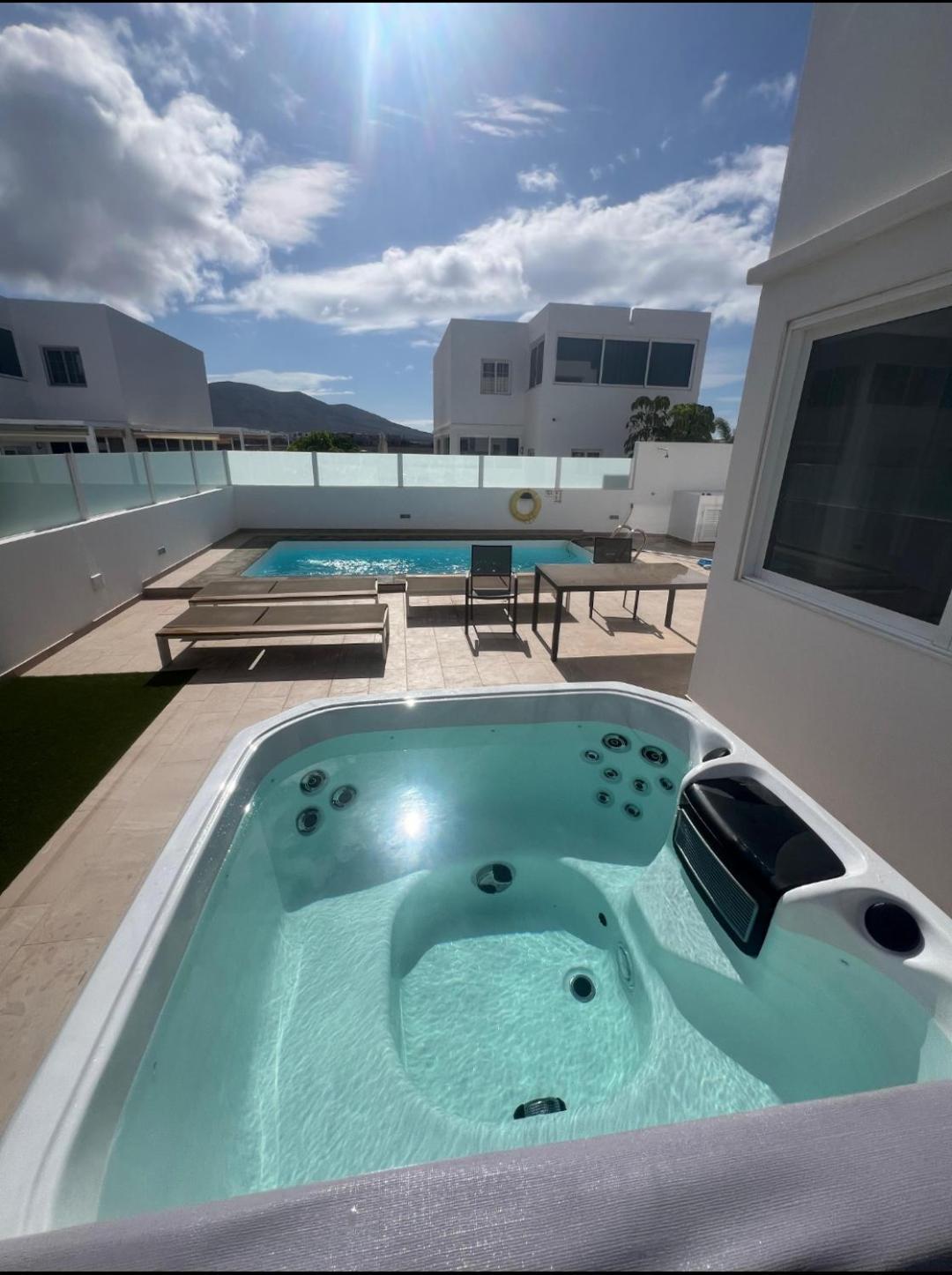Villa Luxury Rubicon Jacuzzi Y Piscina Playa Blanca (Lanzarote)