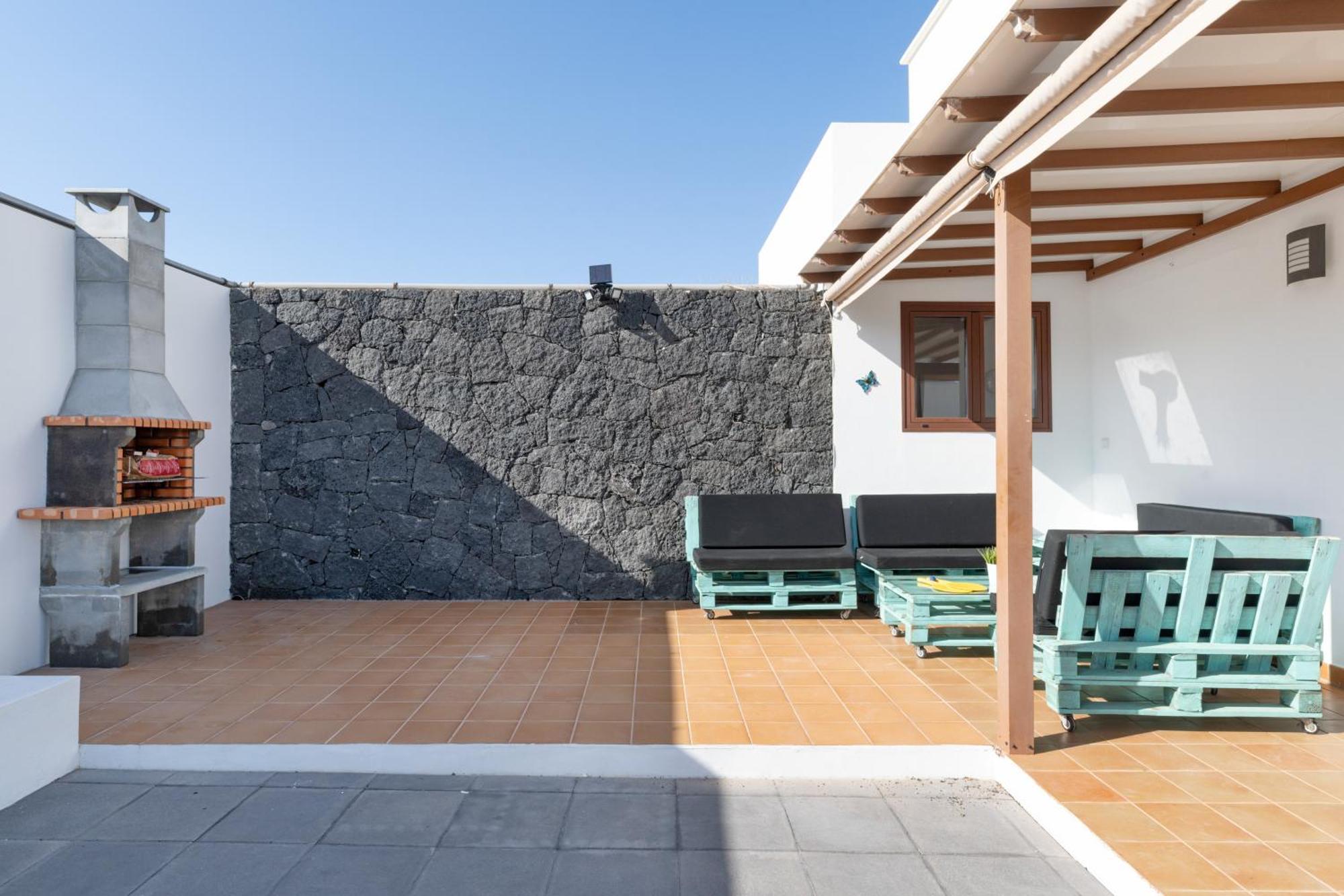 Casa Lupa * Tías