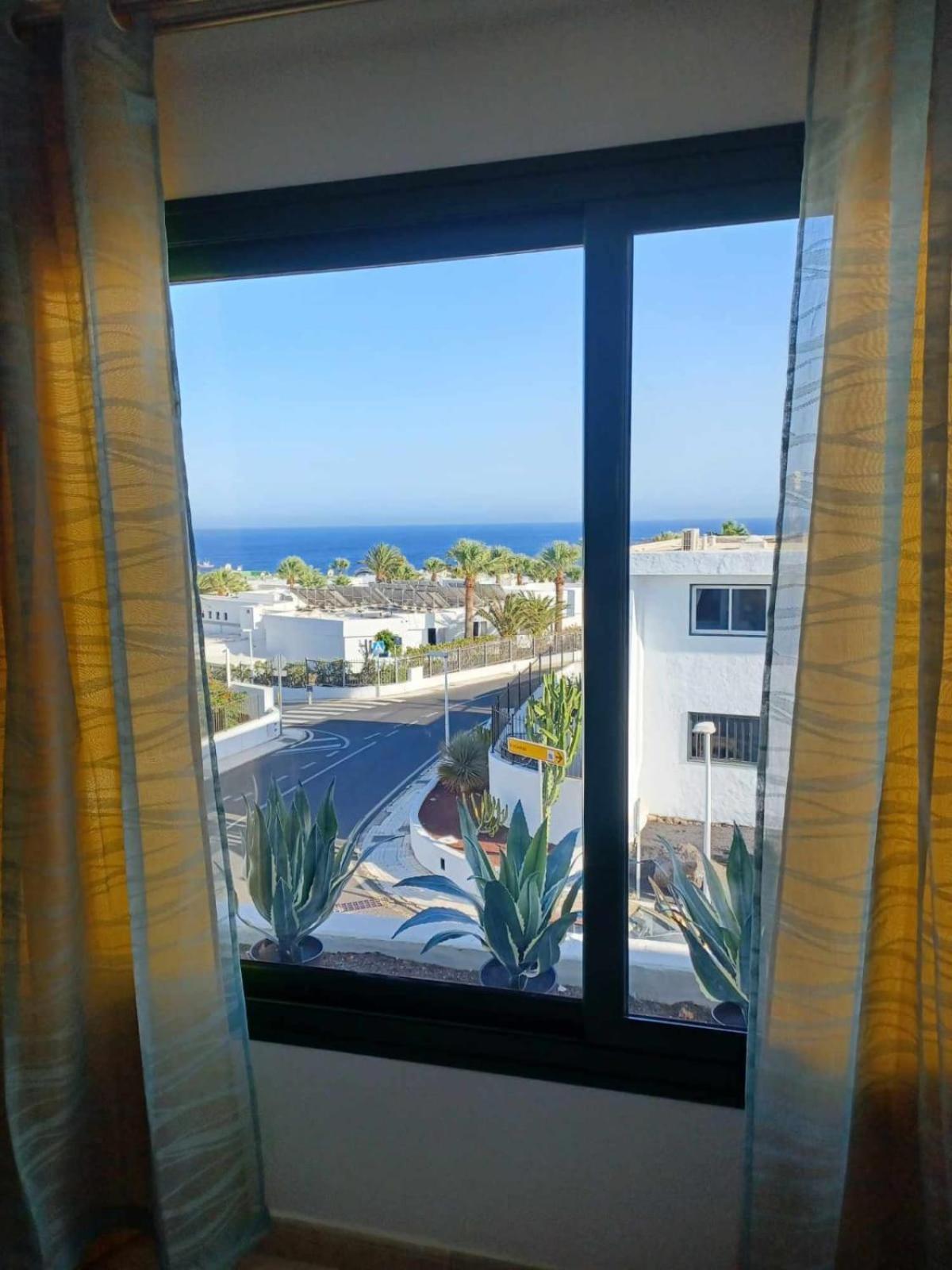 Sunny Corner, Delux Vista Mar And Pool Puerto del Carmen (Lanzarote)