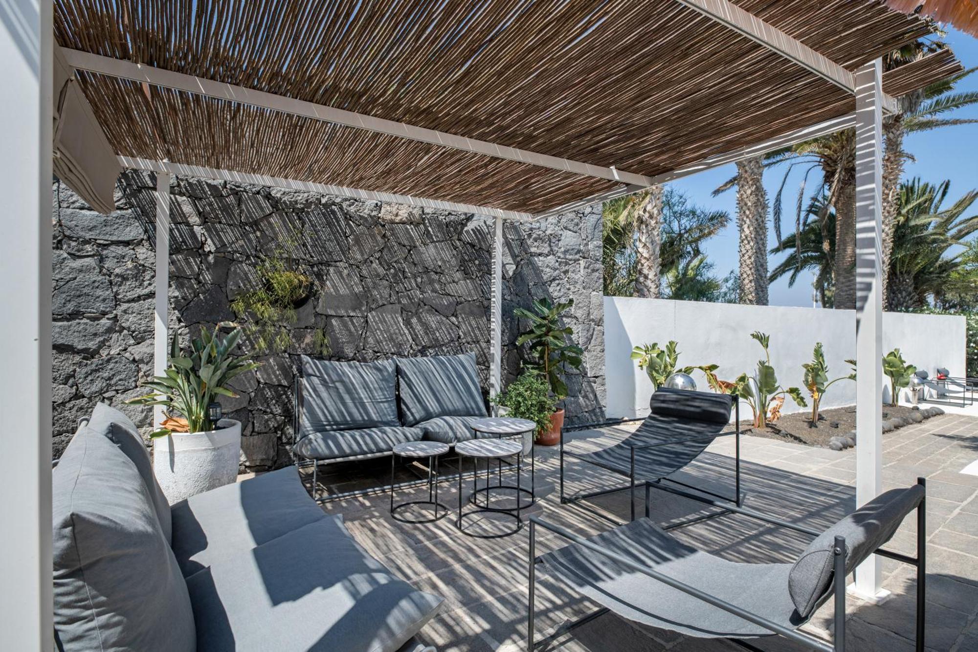 Amonita Villa *