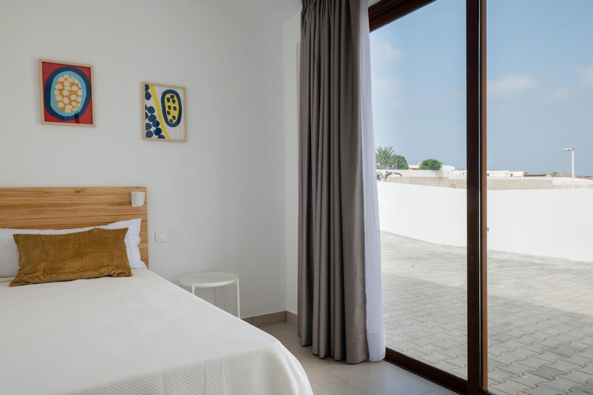 Blanca - Vipvipvillas *