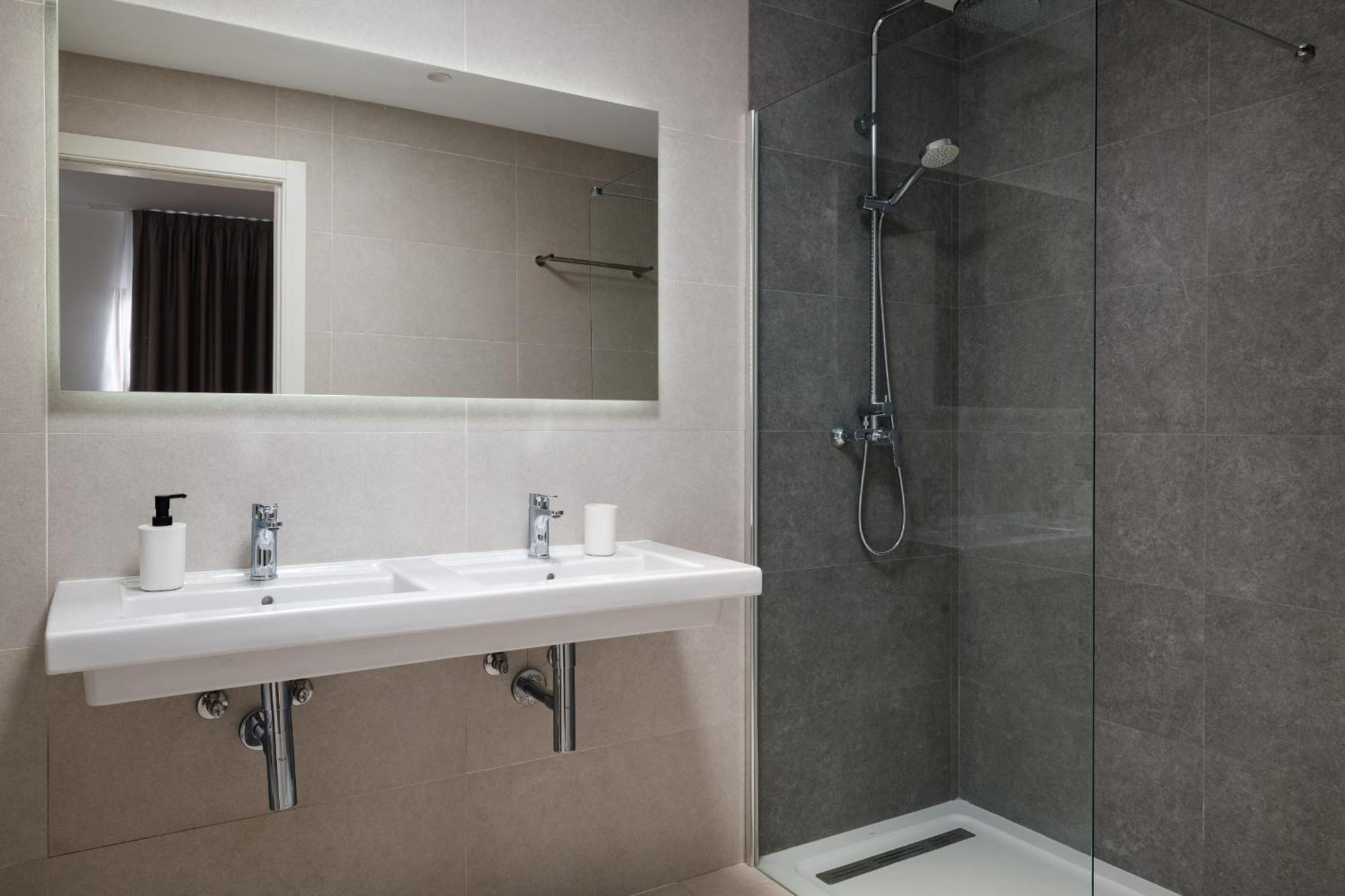 Blanca - Vipvipvillas *