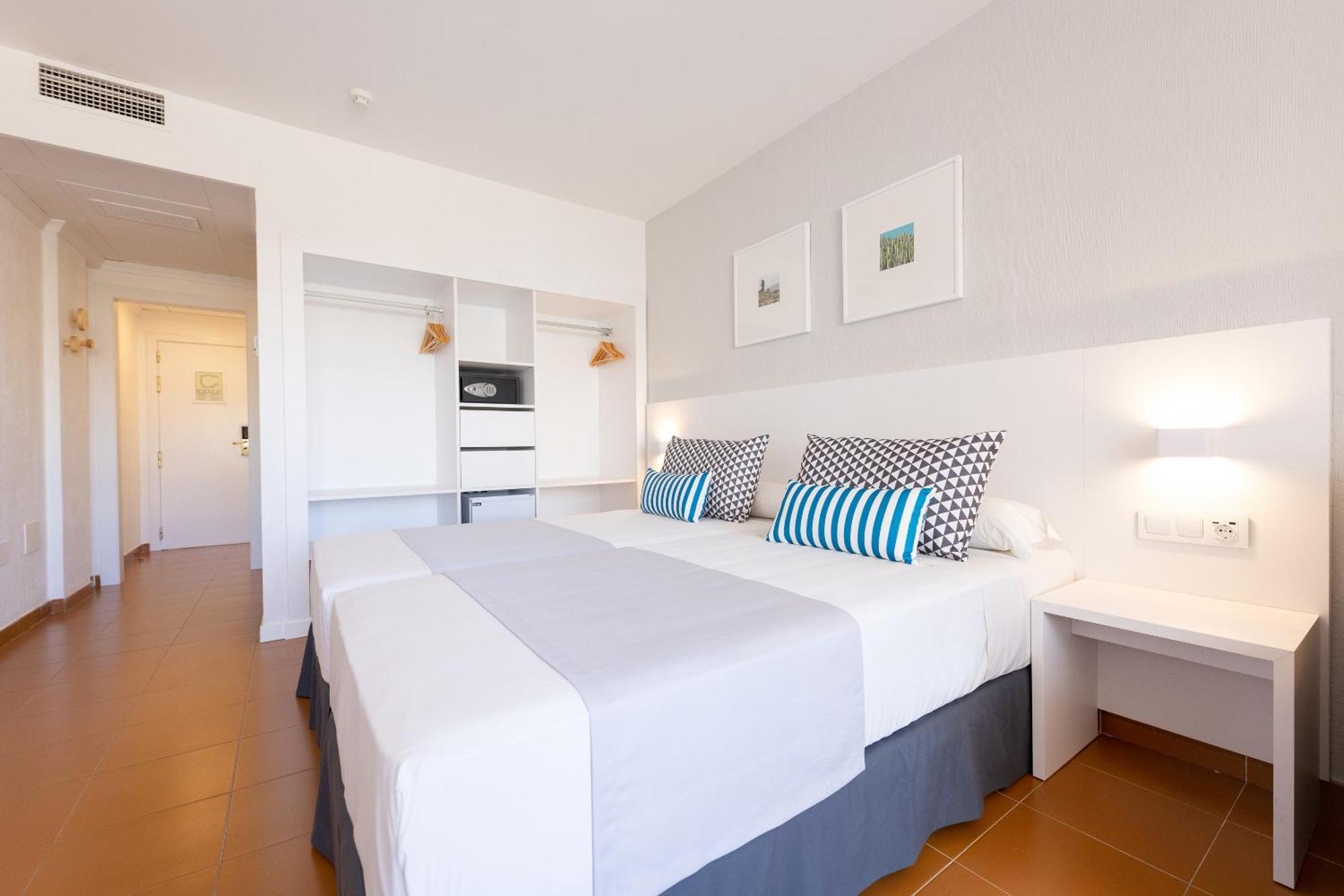 Bluesea Costa Bastian Hotel