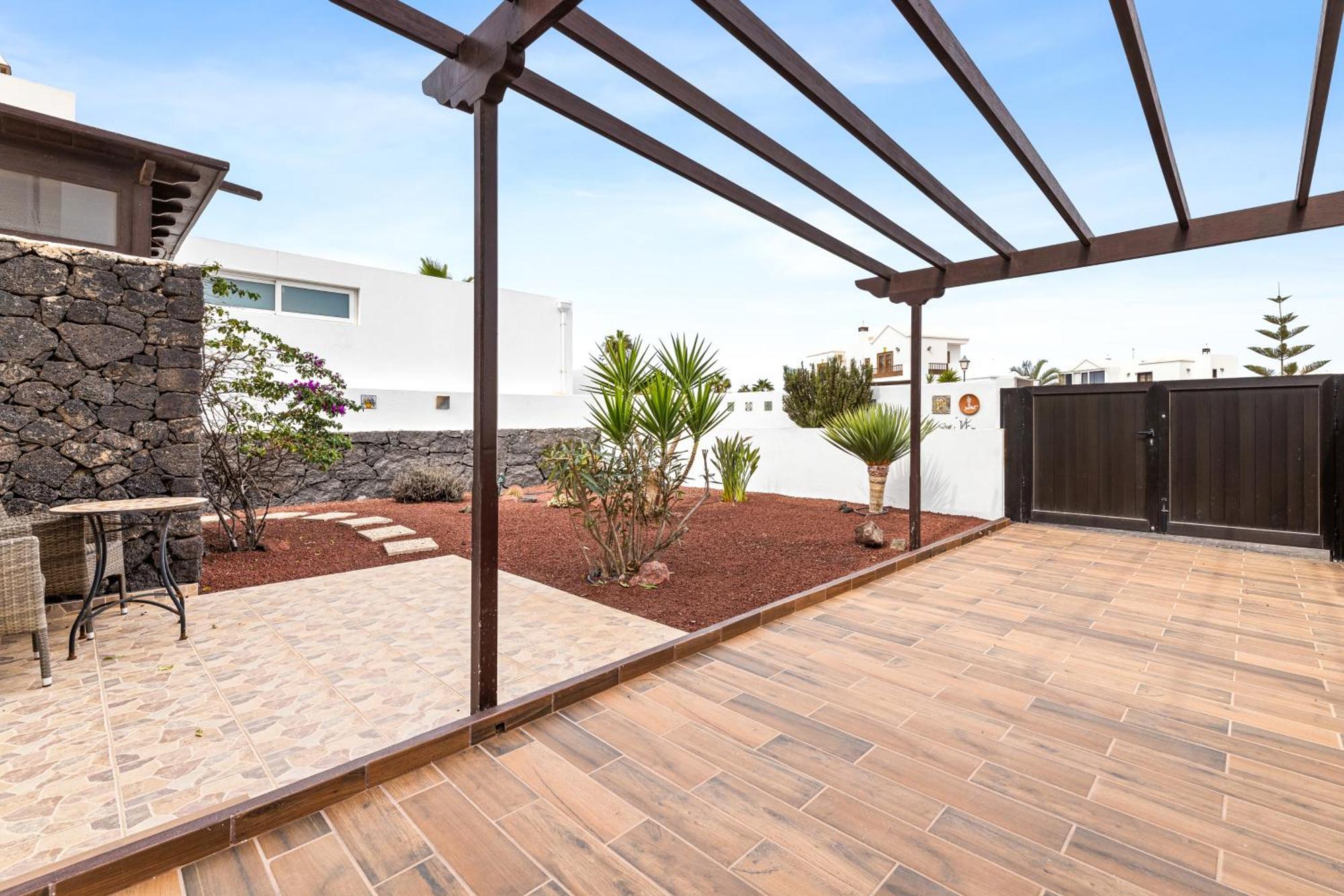 Home2book Serene Canary Style House, Garden & Pool Holiday home Playa Blanca (Lanzarote)
