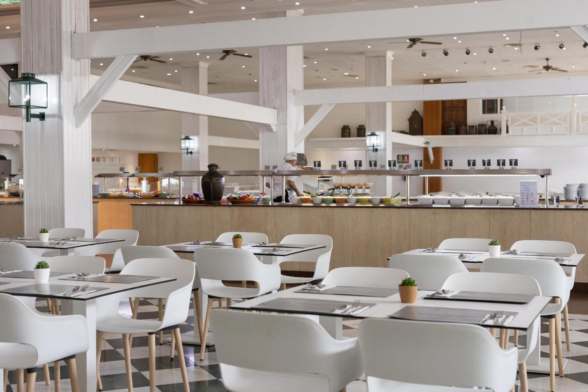 Bluesea Costa Bastian Hotel 4*