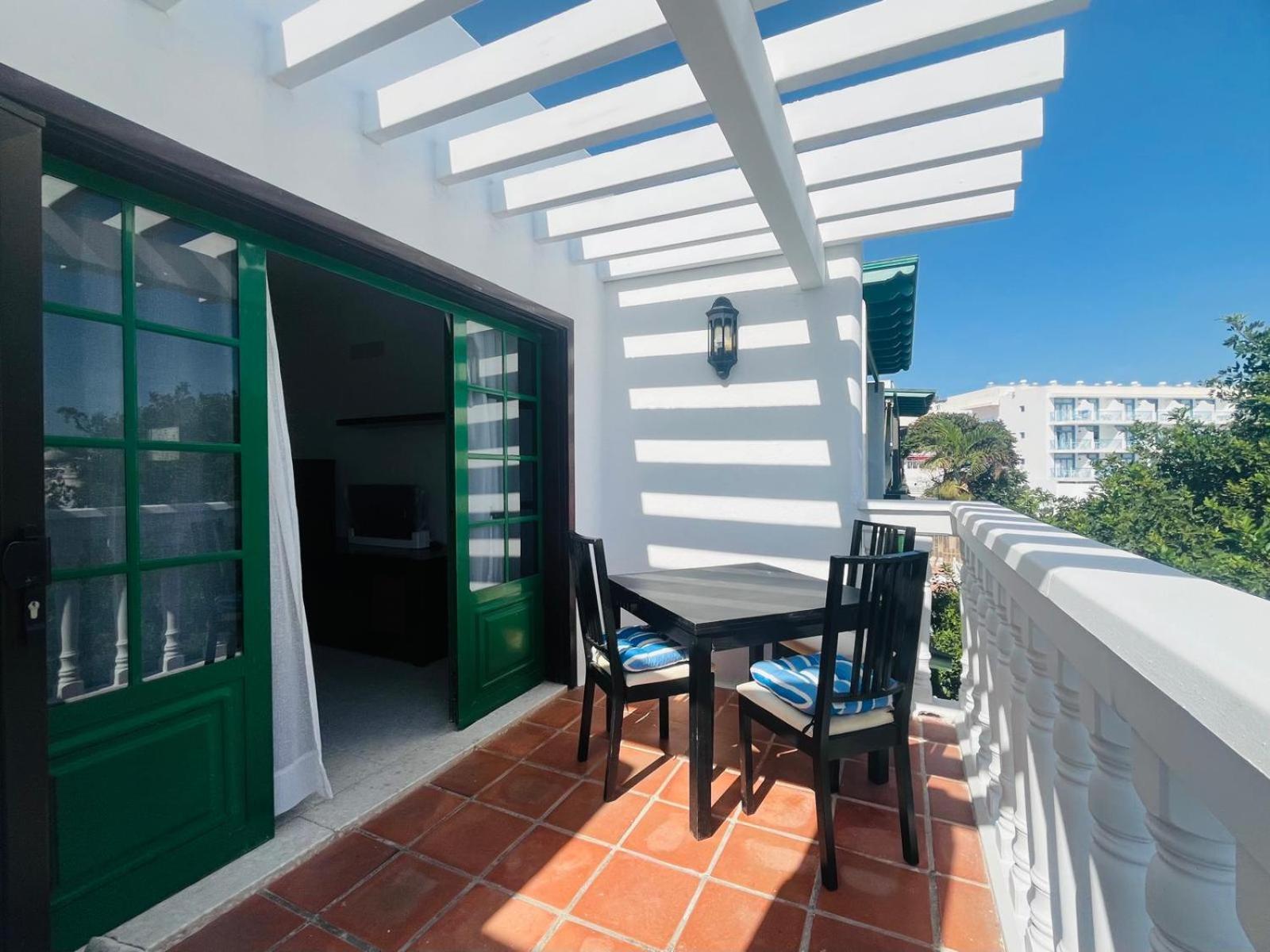 Oasis Playa Chica Con Terraza A 100m Del Mar Apartment Tias