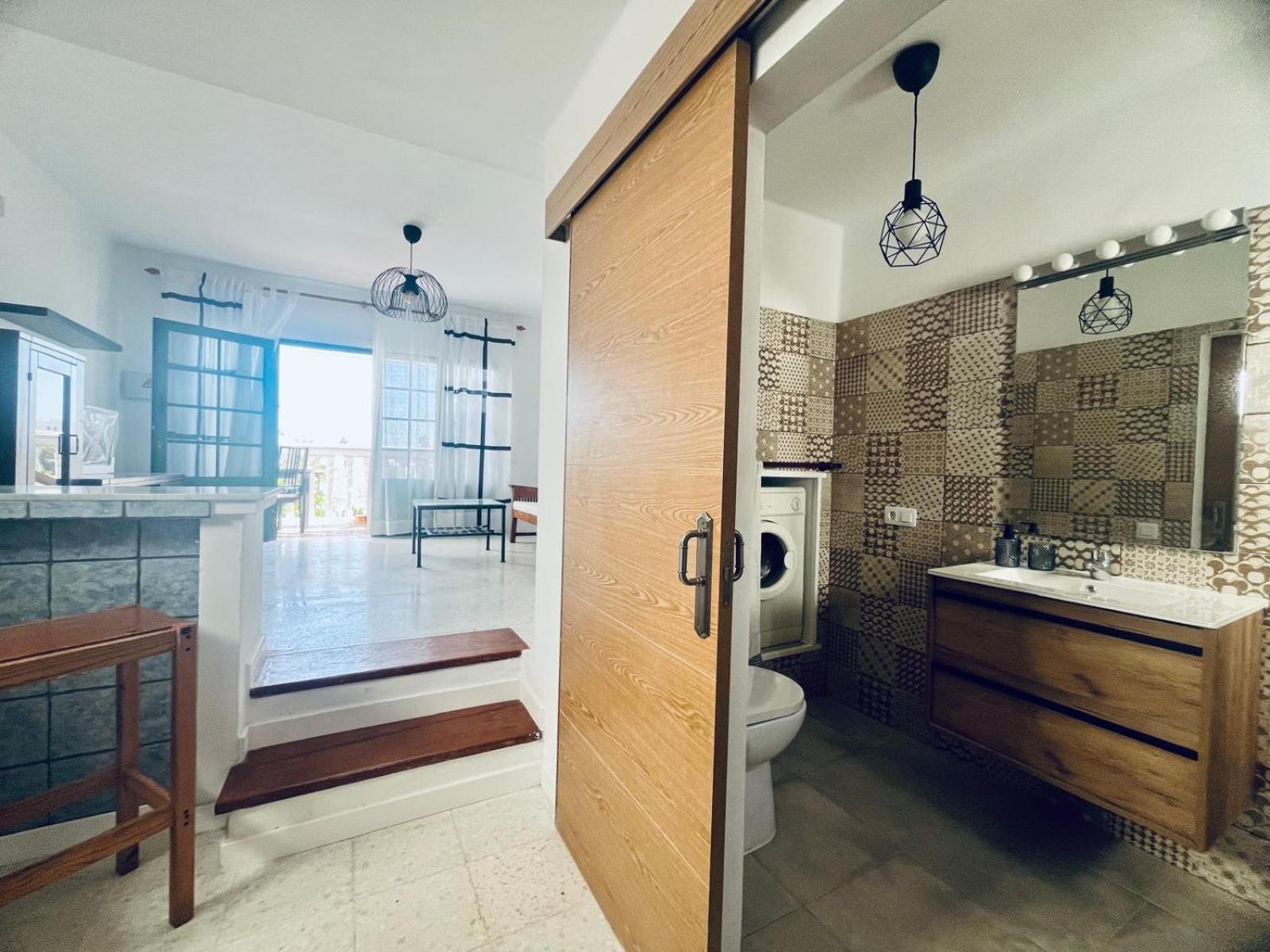 Oasis Playa Chica Con Terraza A 100m Del Mar Apartment *