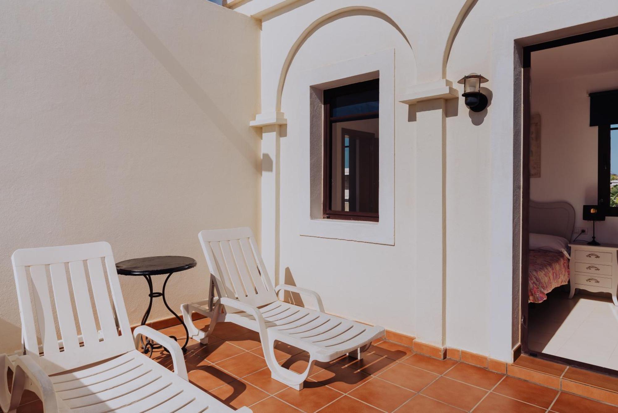Alba Deluxe & Pool Villa *