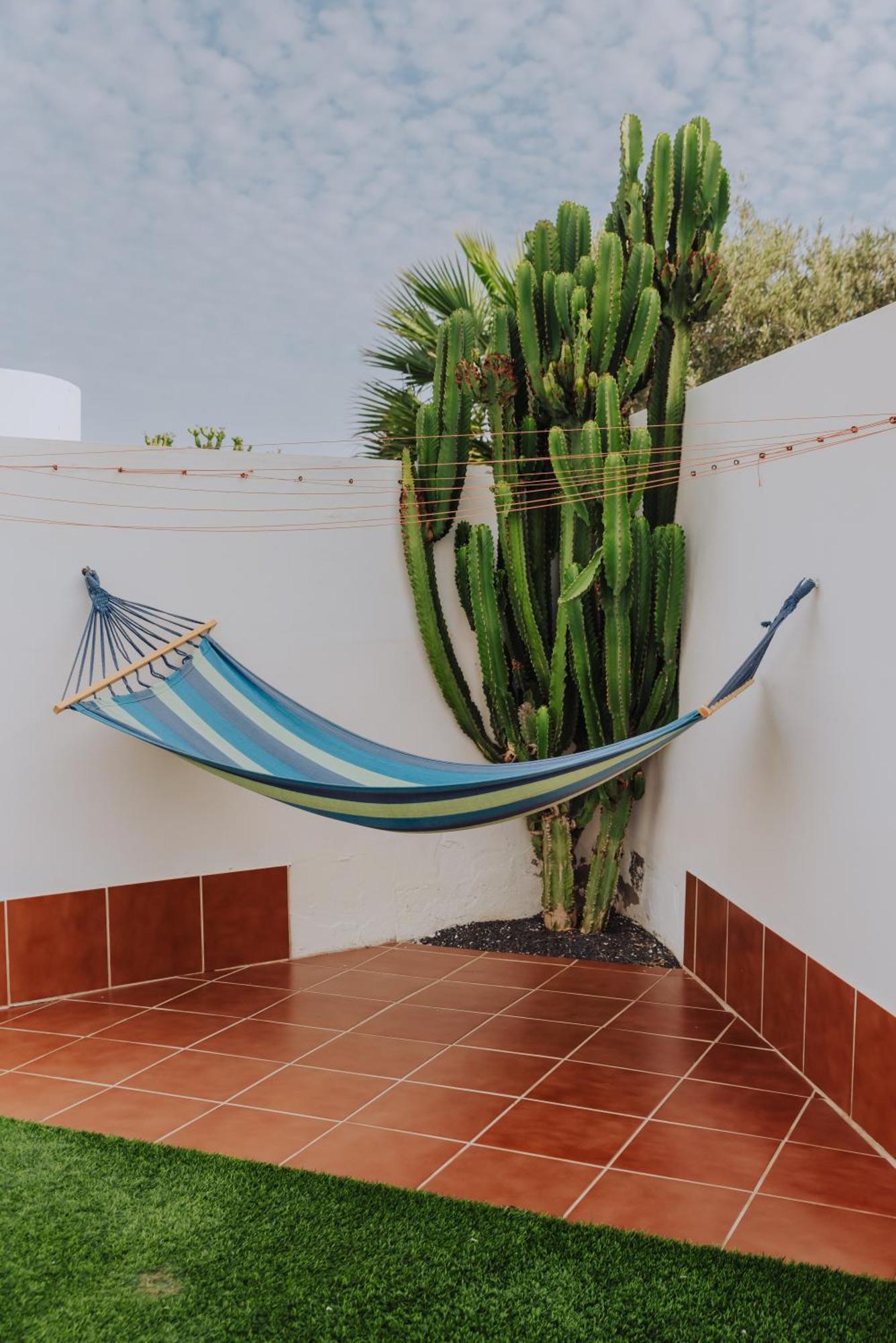 Lanzarote Deluxe & Pool