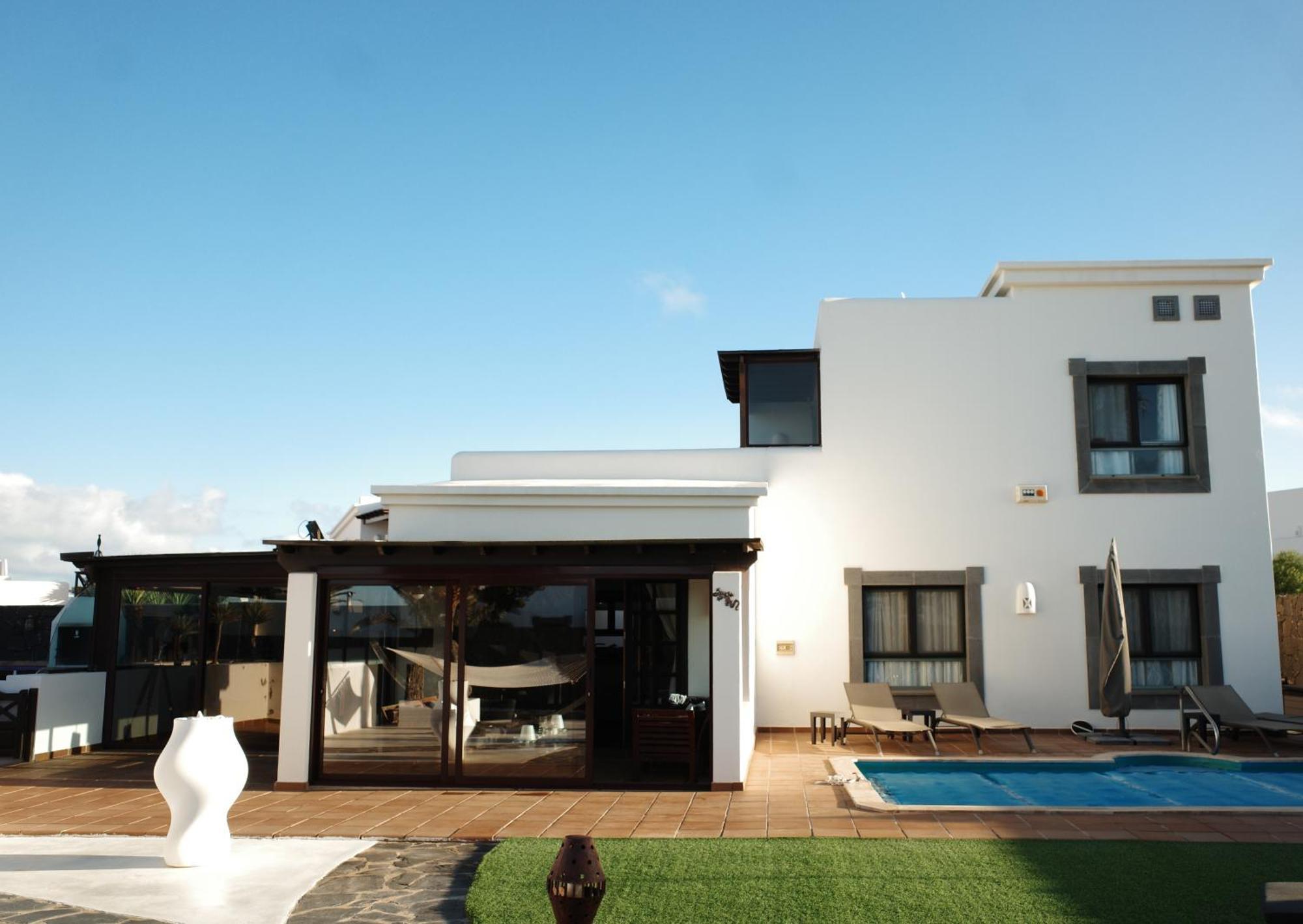 Traumvilla Mit Pool & Meerblick Villa *