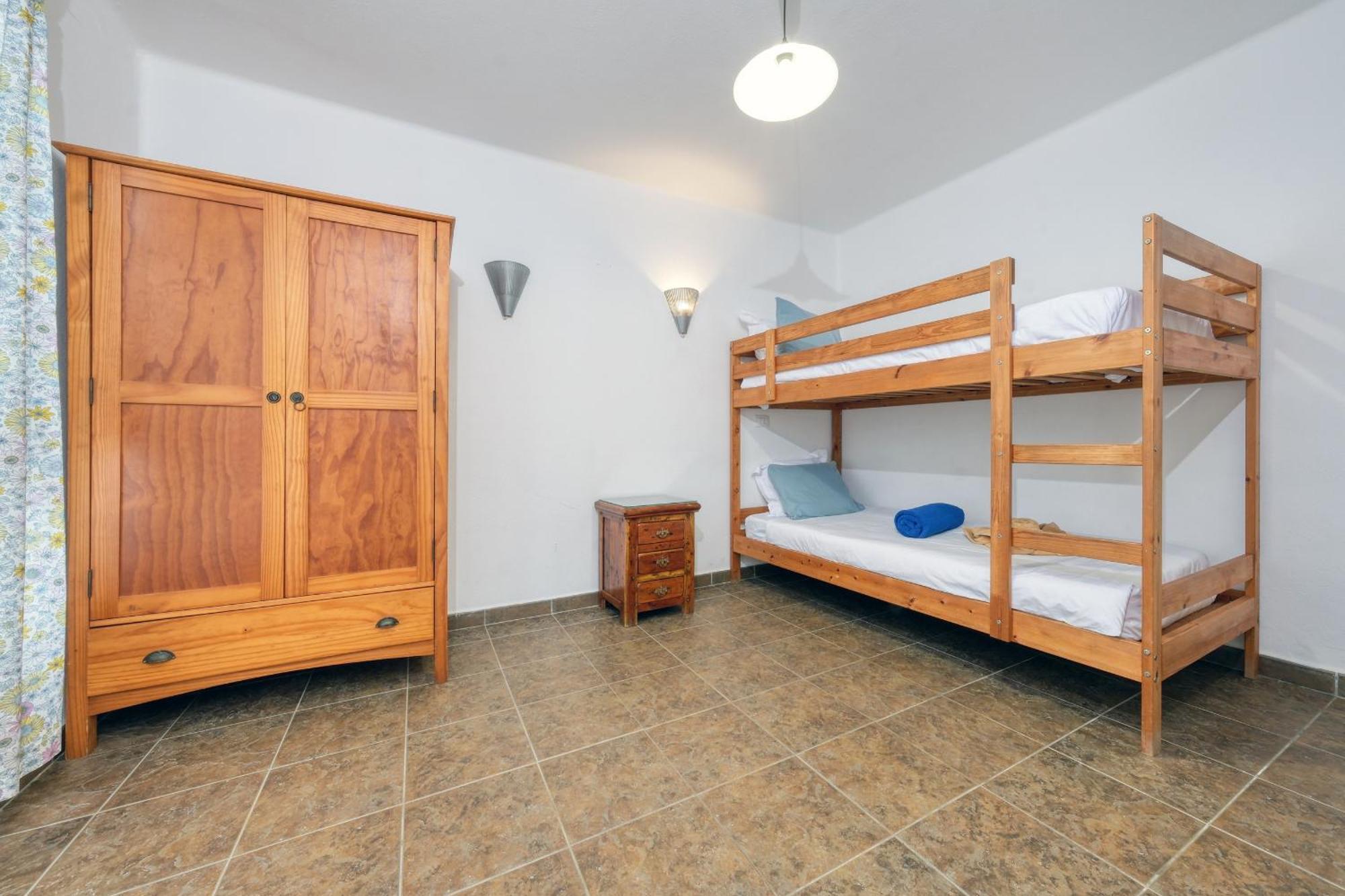 Casa Hibiscus - Shared Pool - Close To Seafront Promenade * Punta Mujeres