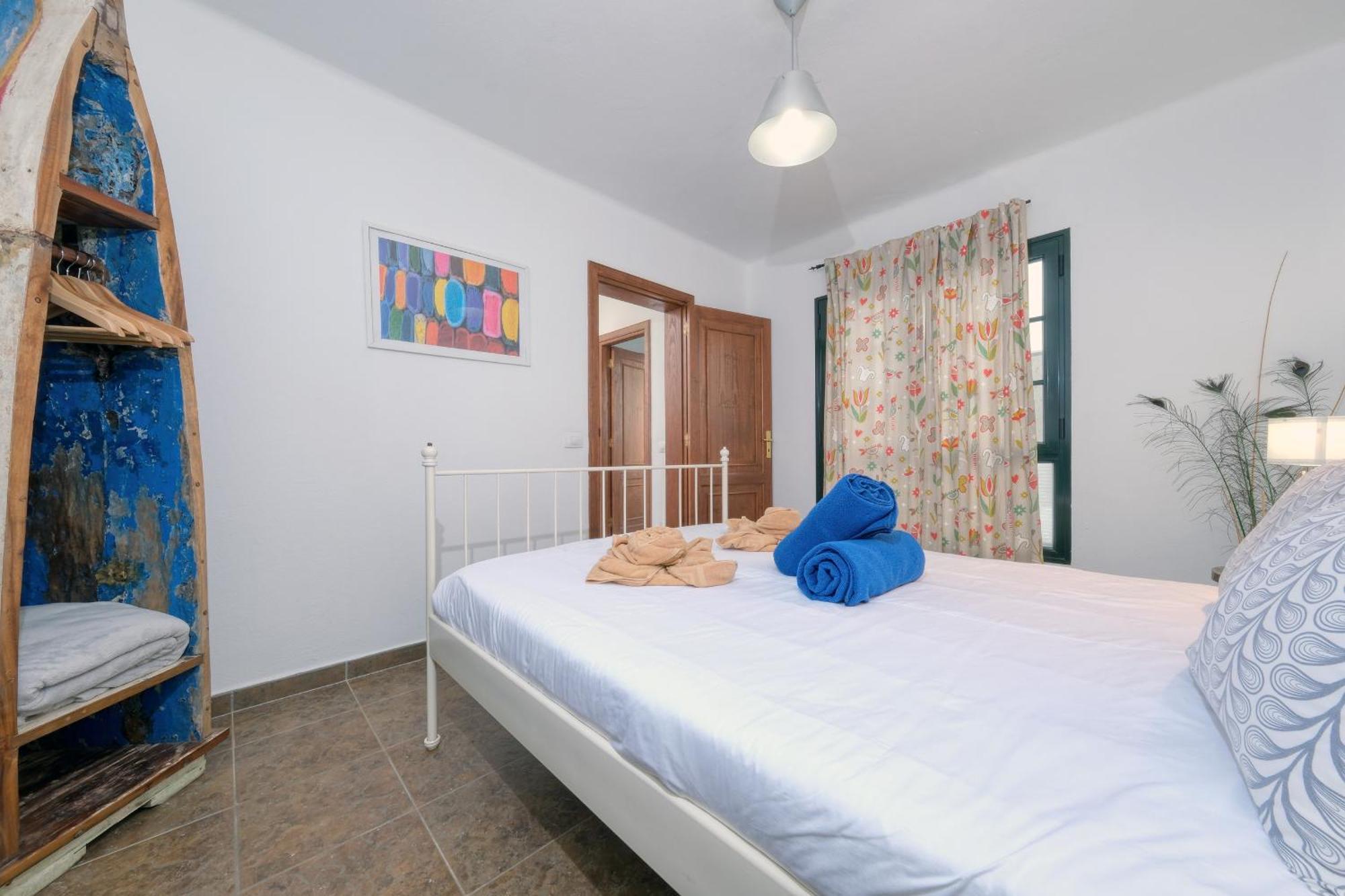 Casa Hibiscus - Shared Pool - Close To Seafront Promenade