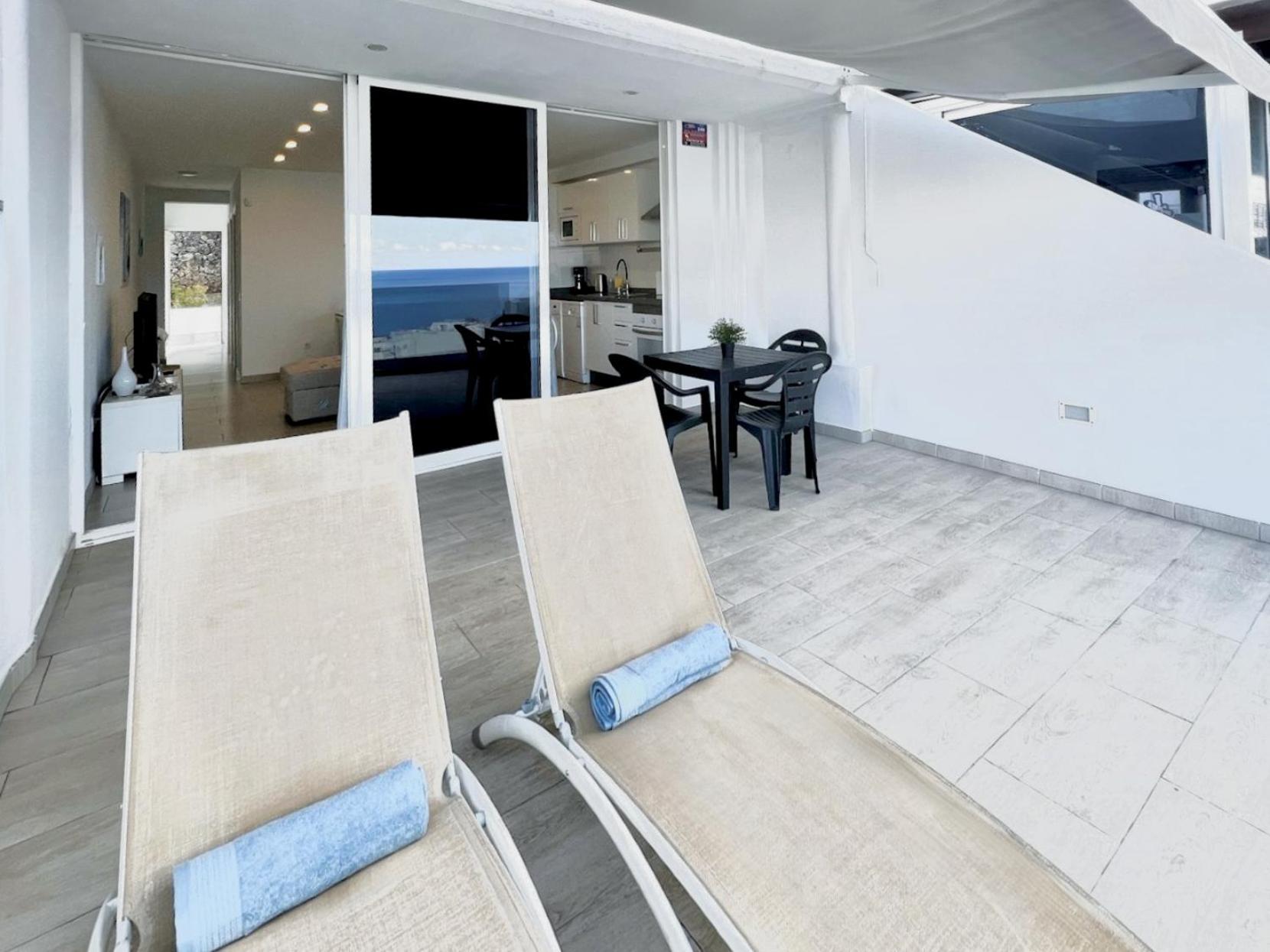 Arthouse Sea View - Acquamarina E Zaffiro Holiday home *