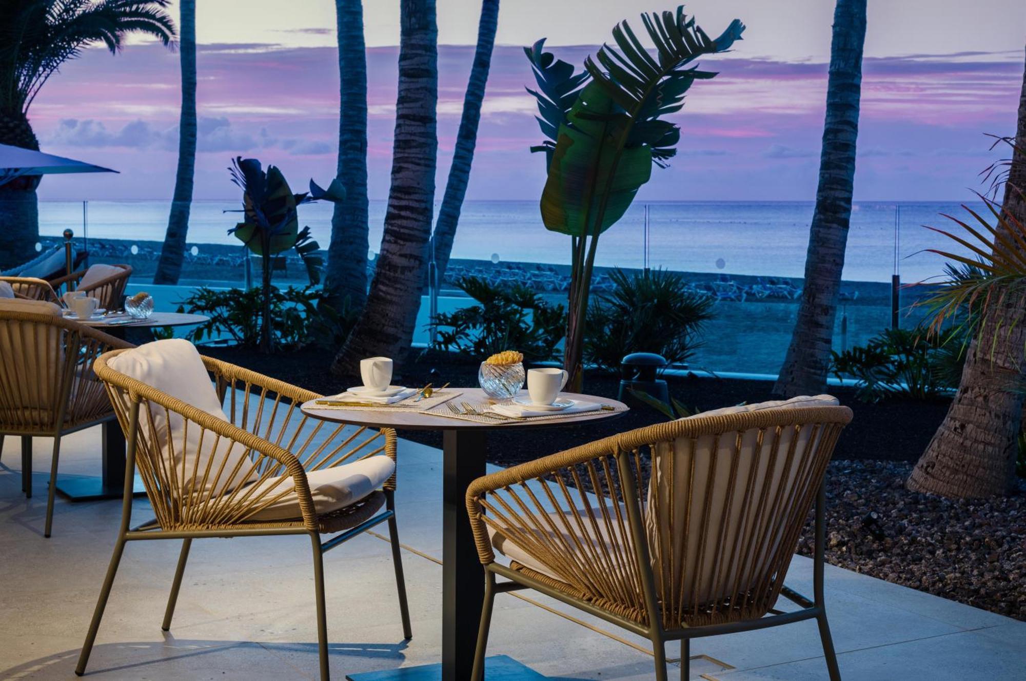 Fariones Hotel 4*