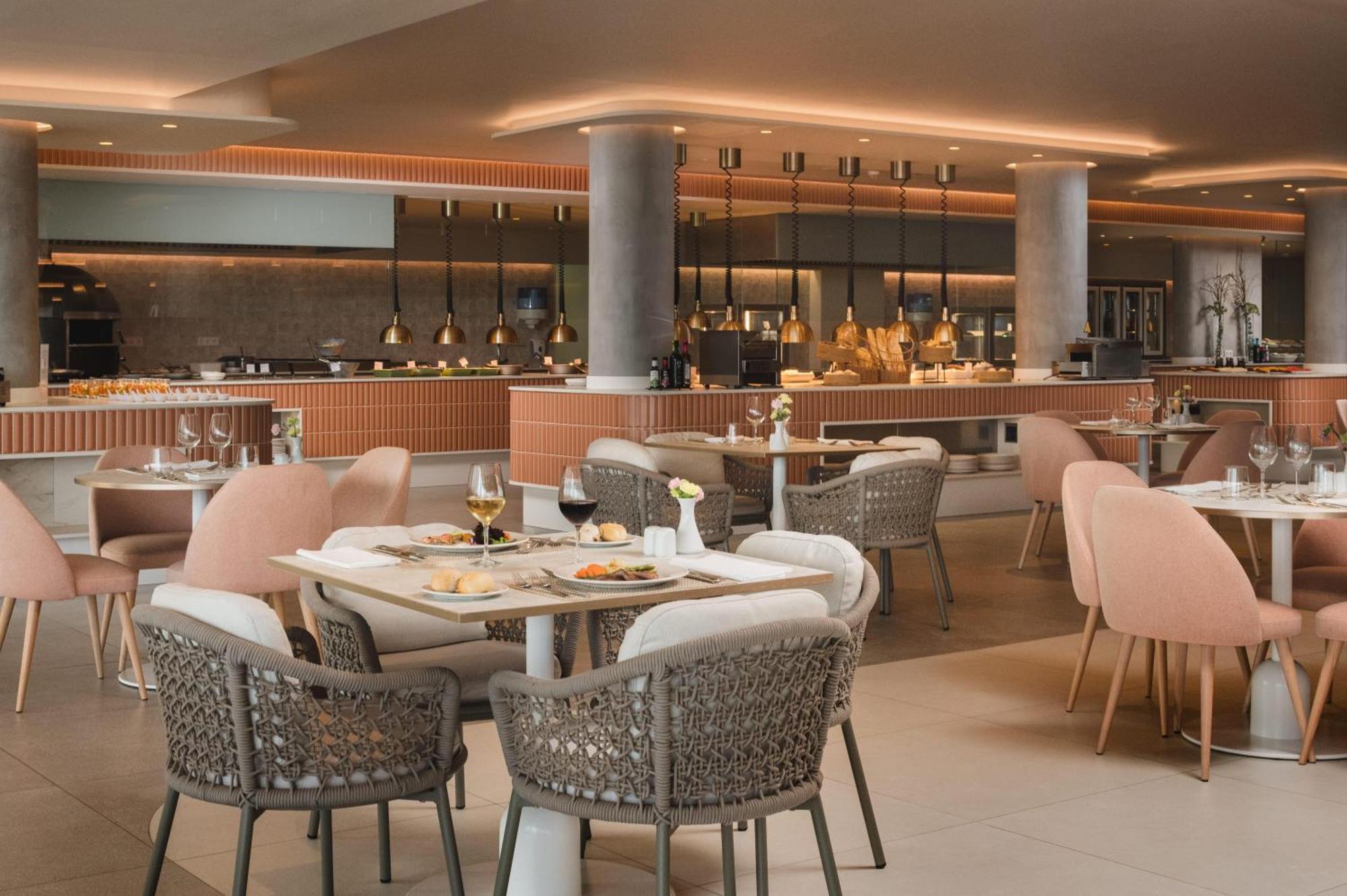 Hotel Fariones