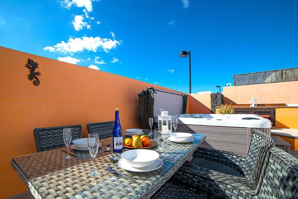 Calluna 491 2 Bedroom With & Resistance Pool Villa Playa Blanca (Lanzarote)