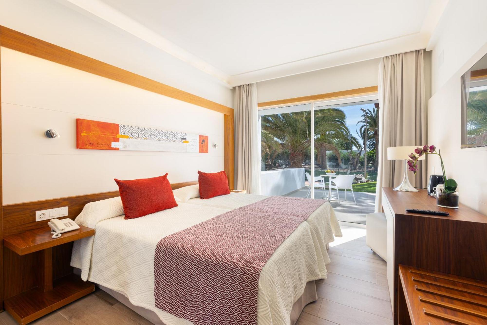 Hipotels La Geria Hotel 4*