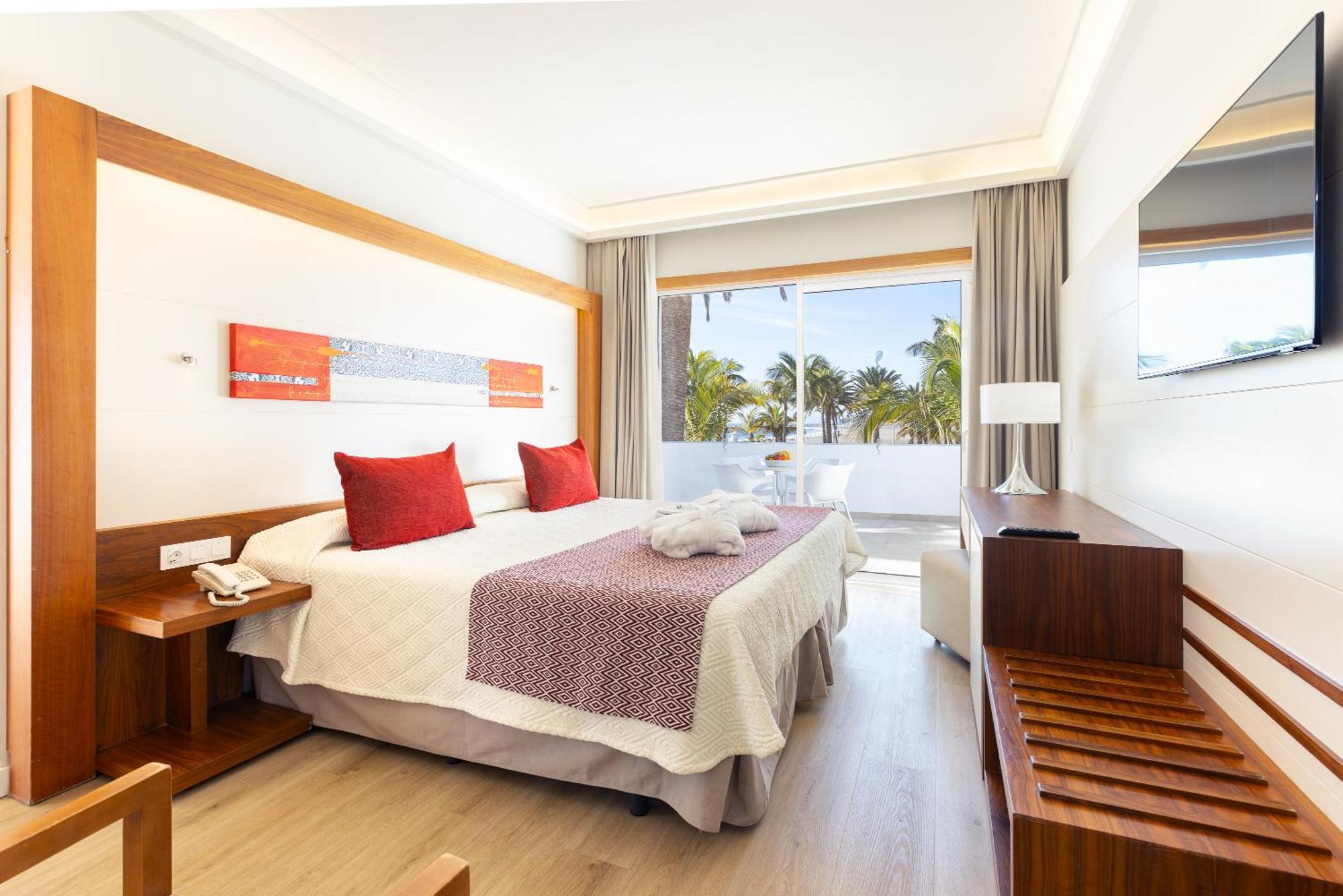 Hotel Hipotels La Geria 4*