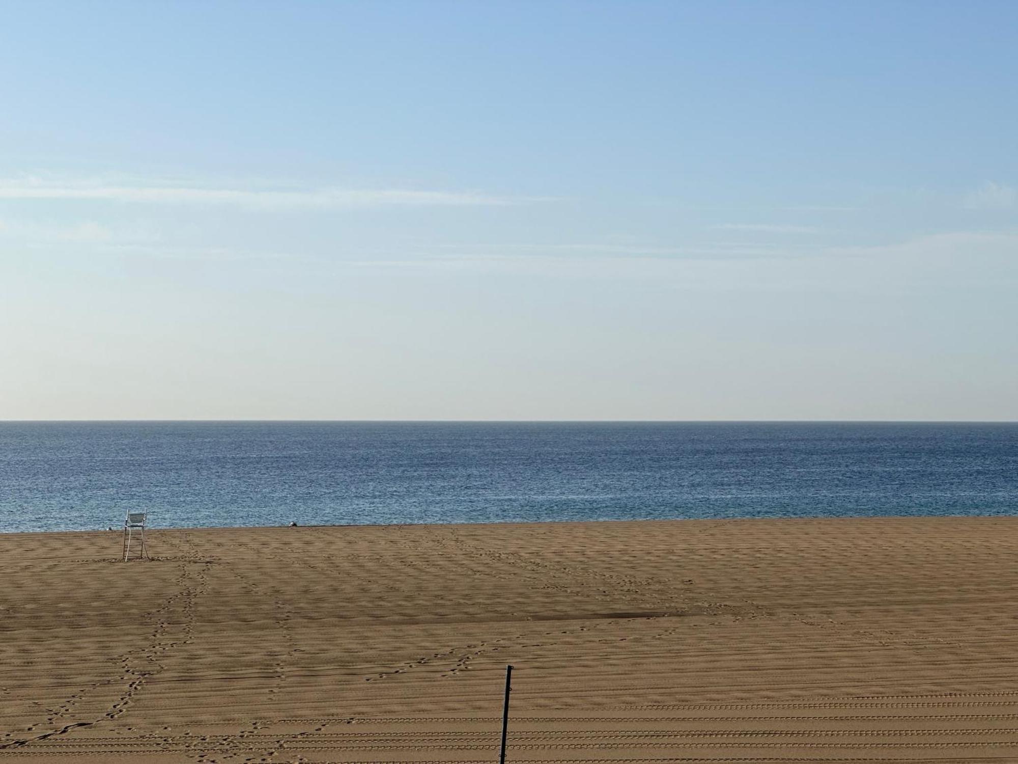 Sea View With Direct Access To Boulevard Apartment *