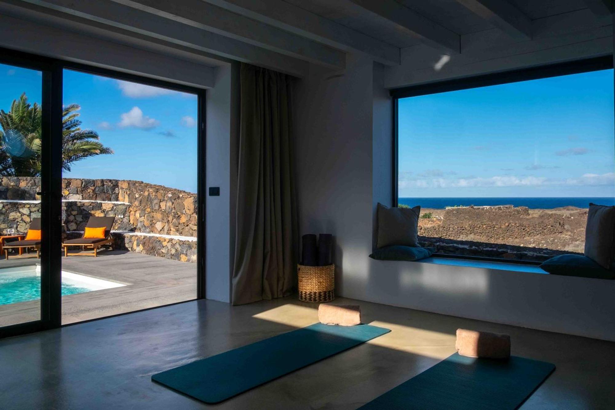By The Sea Villa *