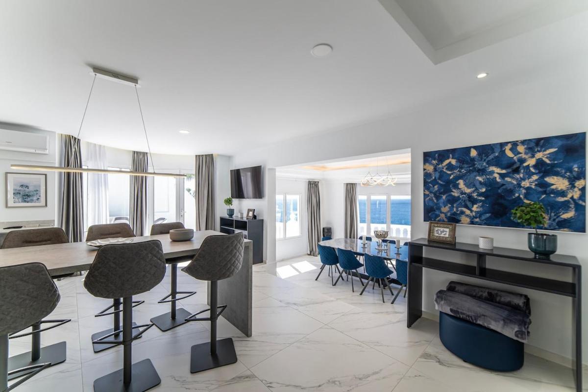 Casa Leon, Exceptional 6 Bed Puerto del Carmen (Lanzarote)