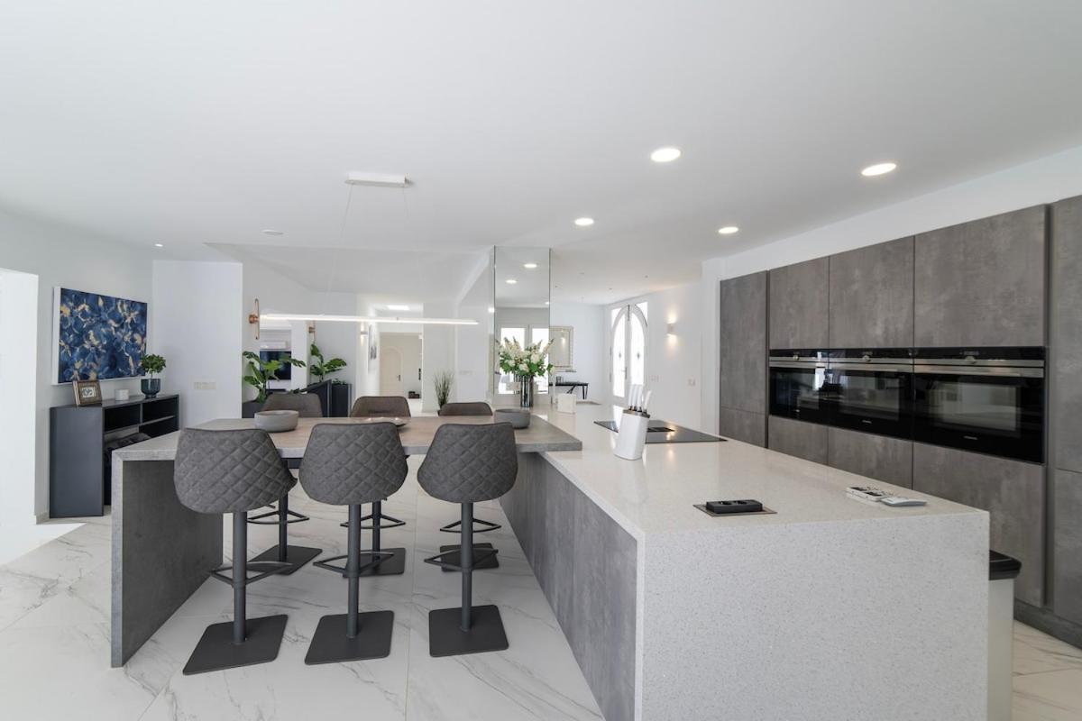 Casa Leon, Exceptional 6 Bed Puerto del Carmen (Lanzarote)