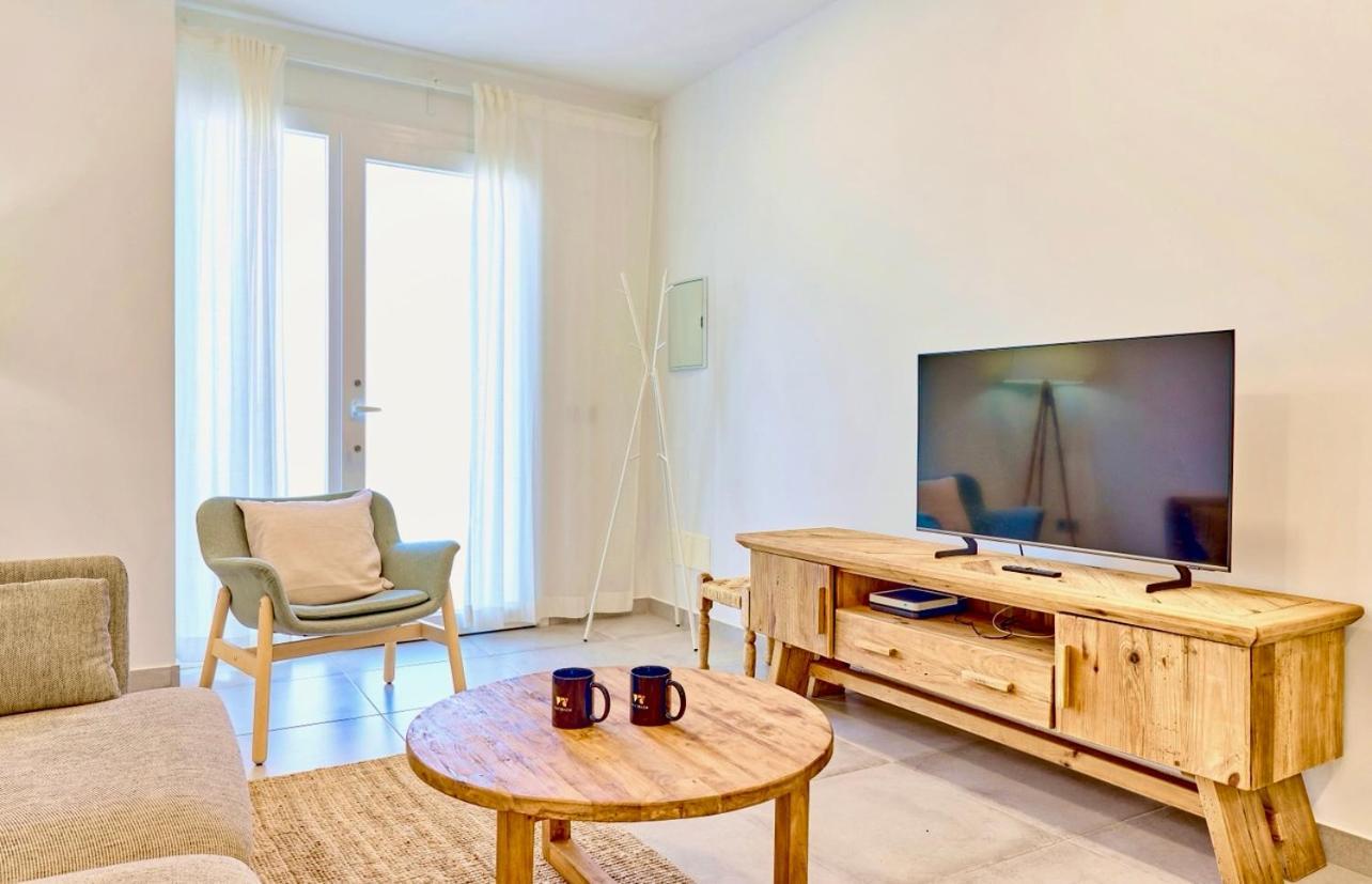 Weybeach 6 - New, Modern, Stylish, Fully Equipped
