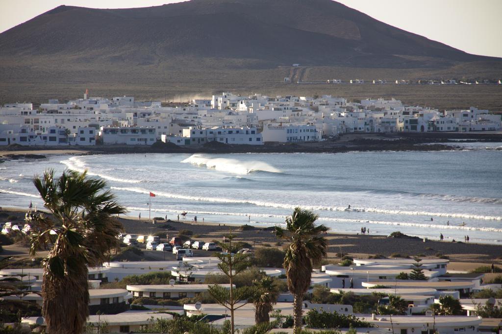 Red Star Surf & Yoga Camp Lanzarote Hostel Famara
