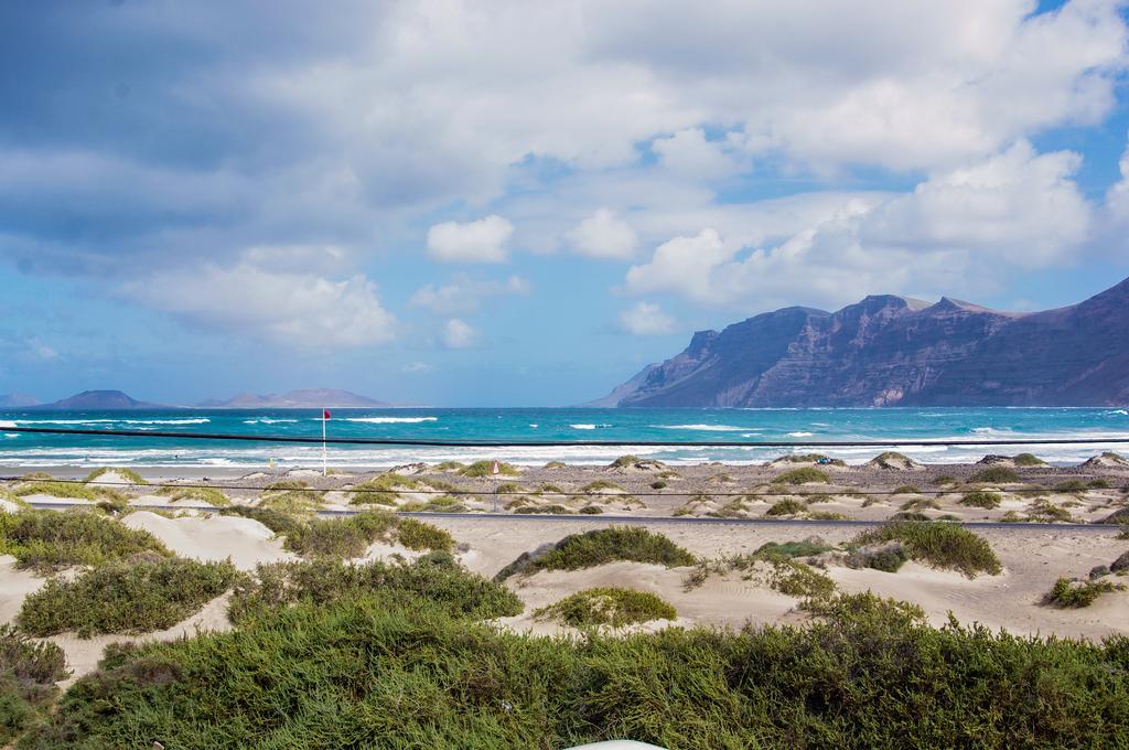 Red Star Surf & Yoga Camp Lanzarote *