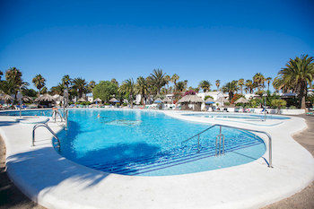 Ona Brisas Apartahotel 4*