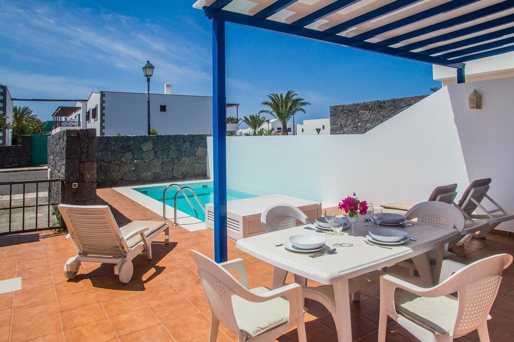 Aitonita Villa