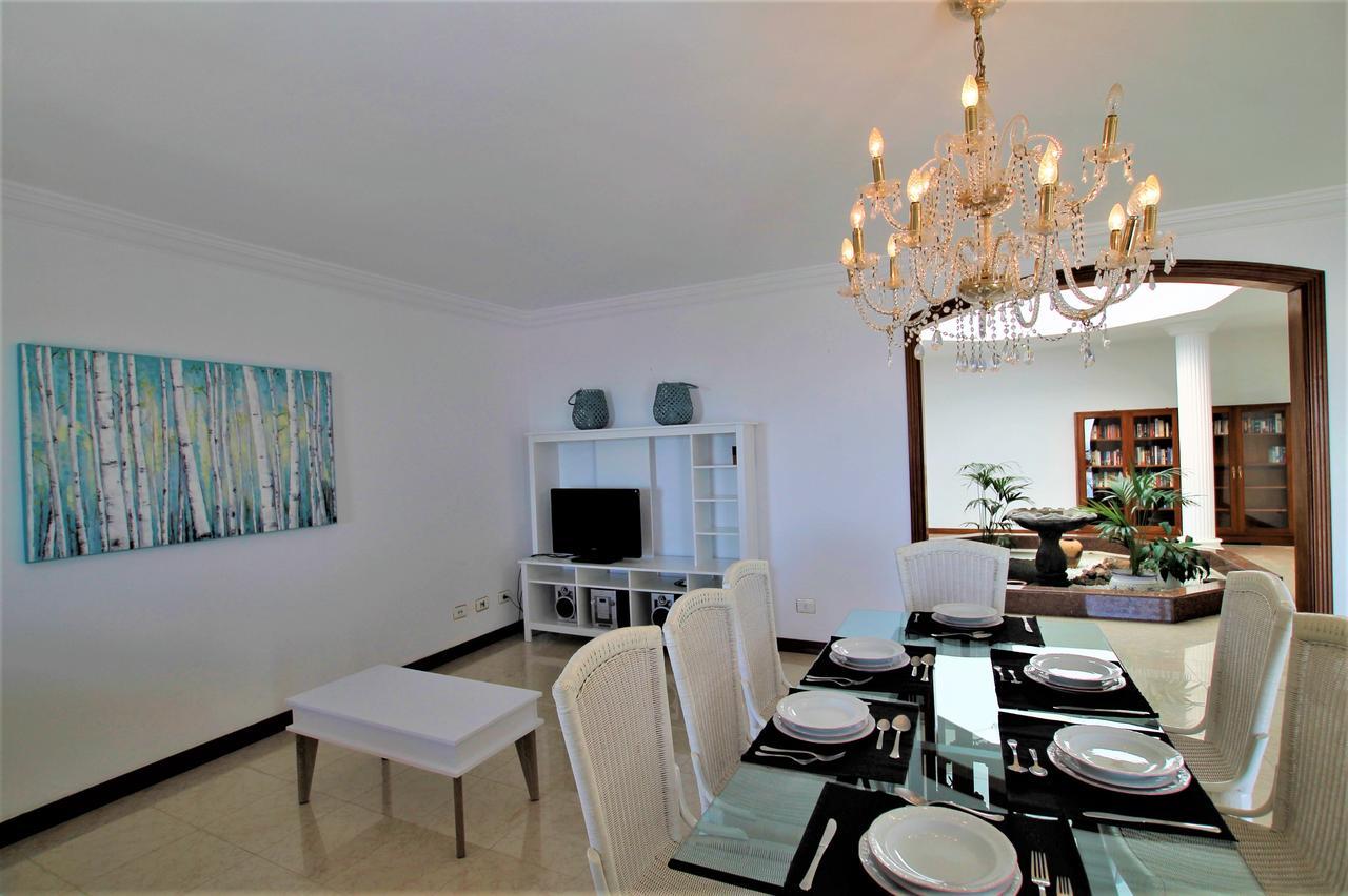 Casa Hermosa * Tías