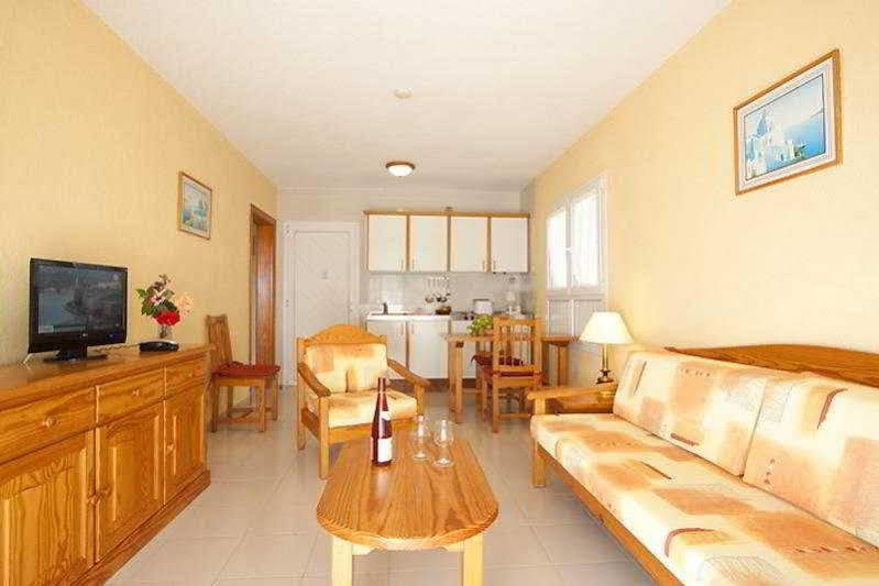 Hotel Playa Limones 3*