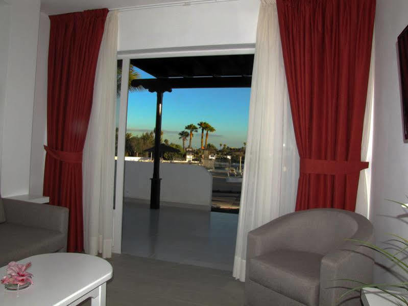Hotel Playa Limones
