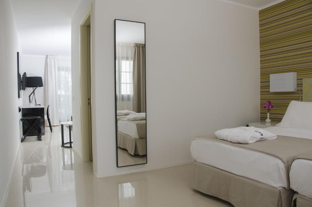 Boutique H10 White - Adults Only Hotel 4*