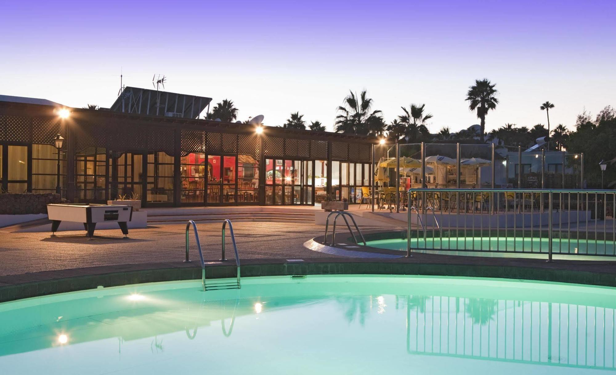 Hotel Playa Limones 3*