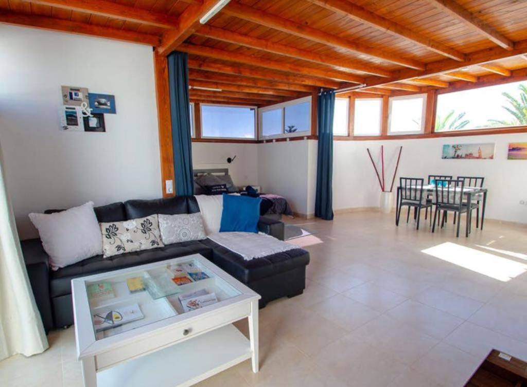 Villa Arecas Family House