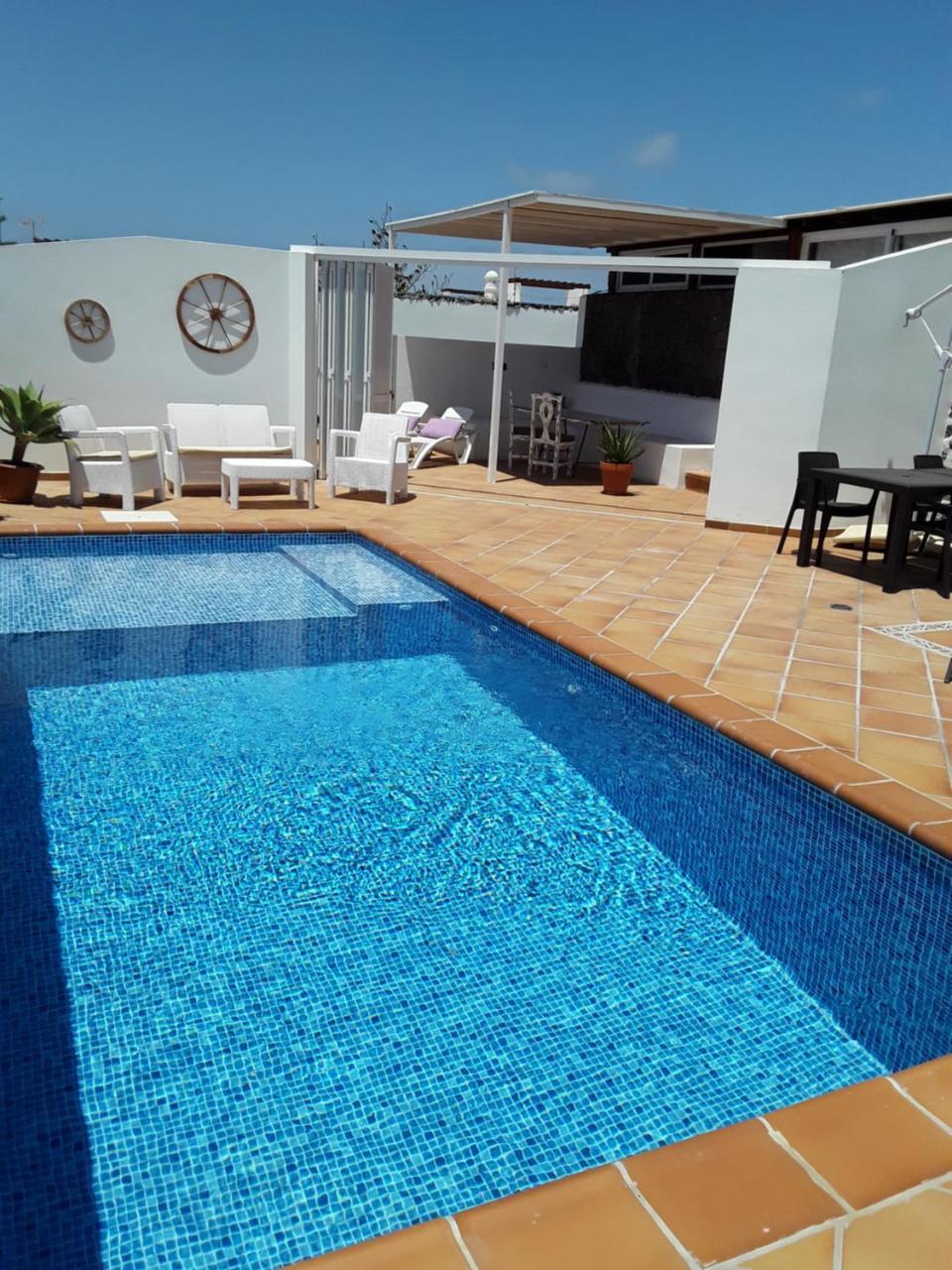 Arecas Family House